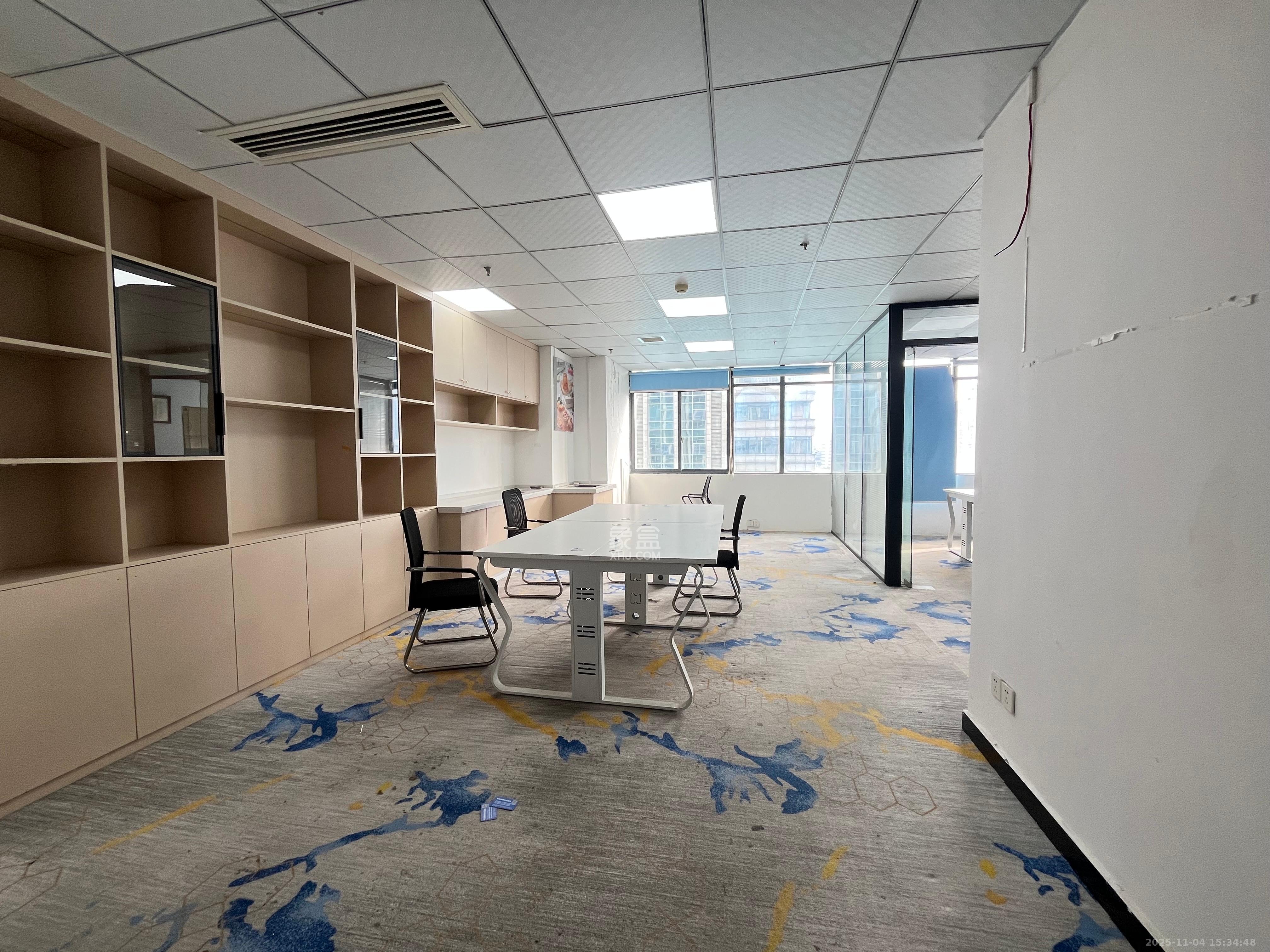 奥克斯广场   114.46㎡      6000.0元/月