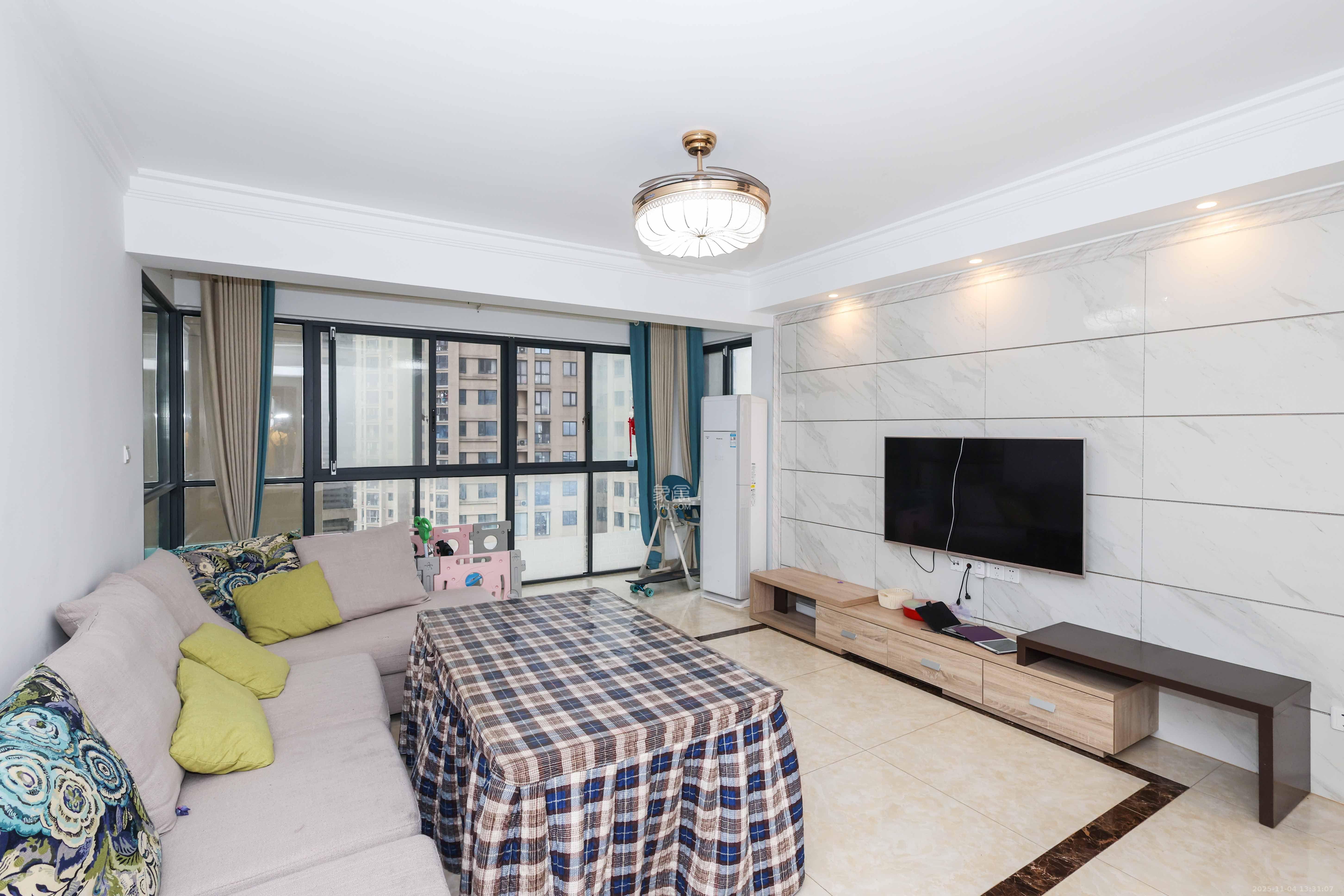 中建梅溪湖中心  4室2厅2卫    4000.0元/月室内图