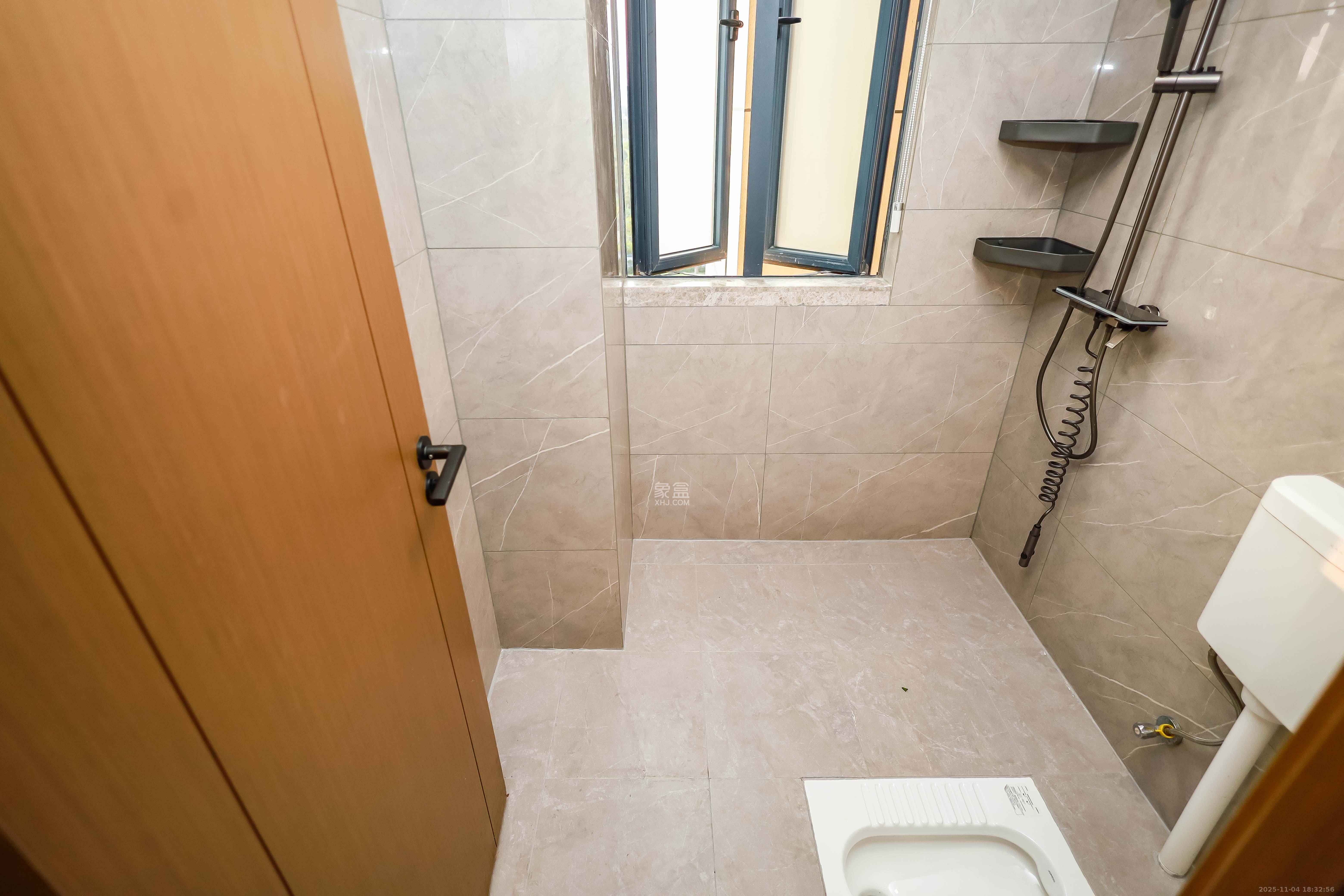 长房云西府一期 3室2厅1卫 92.8万 长房云西府一期 3室2厅1卫 92.8万卫生间