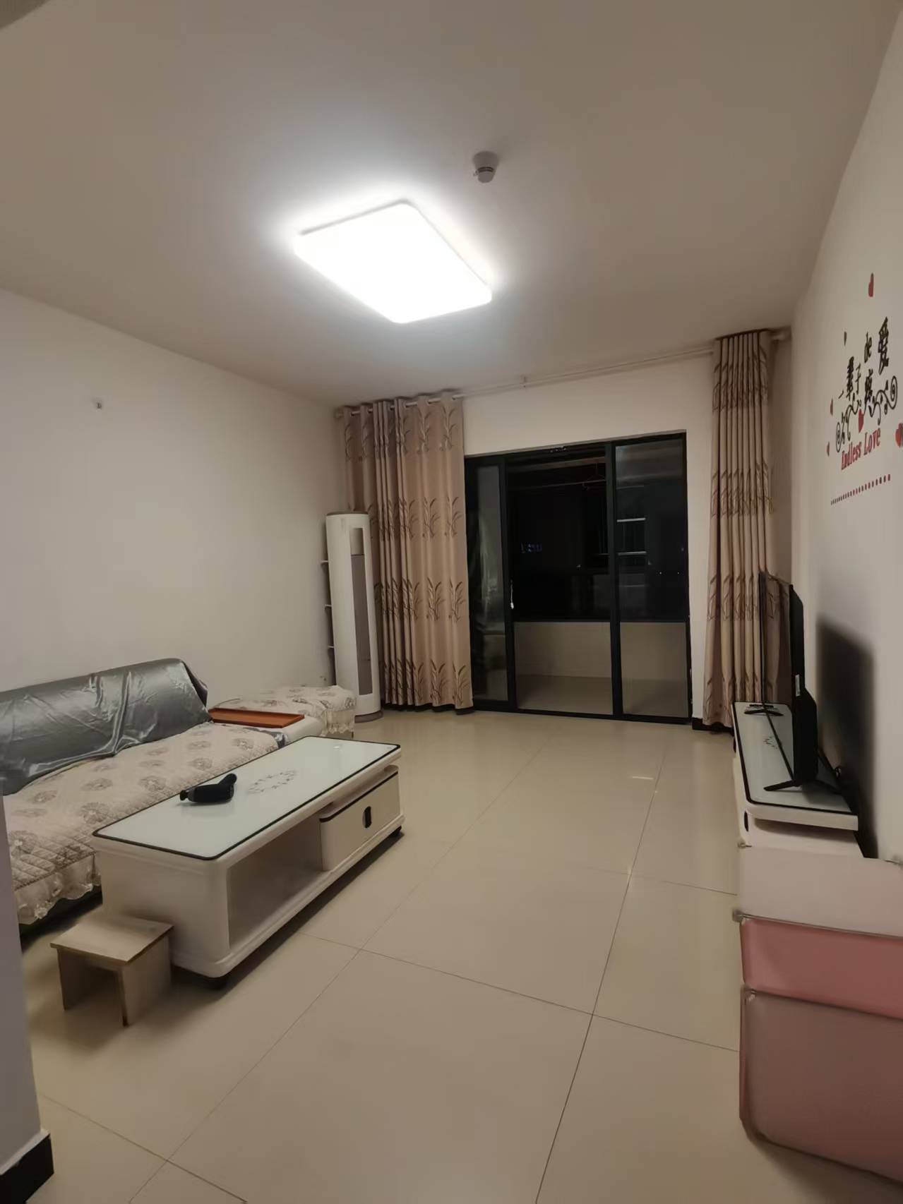 圭塘三小区  2室1厅1卫    2500.0元/月户型图