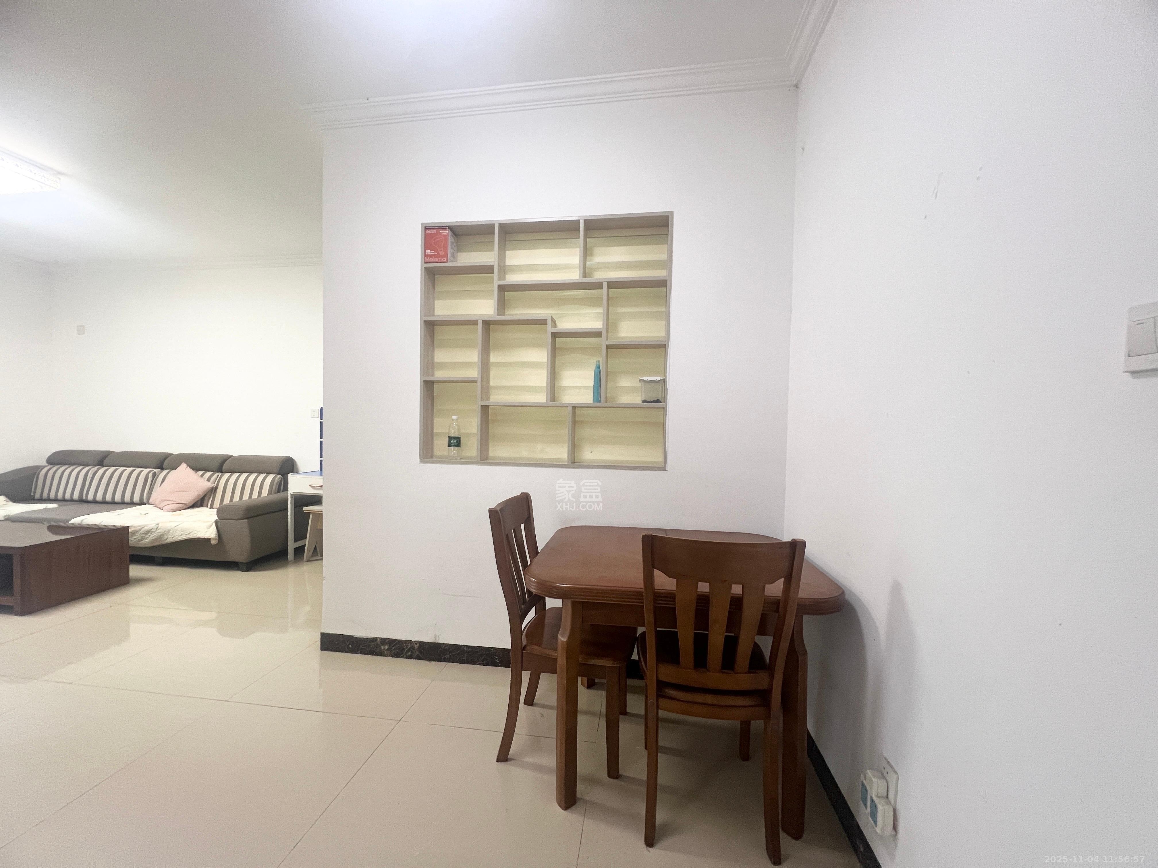 爱琴海岸  3室1厅1卫    1400.0元/月室内图