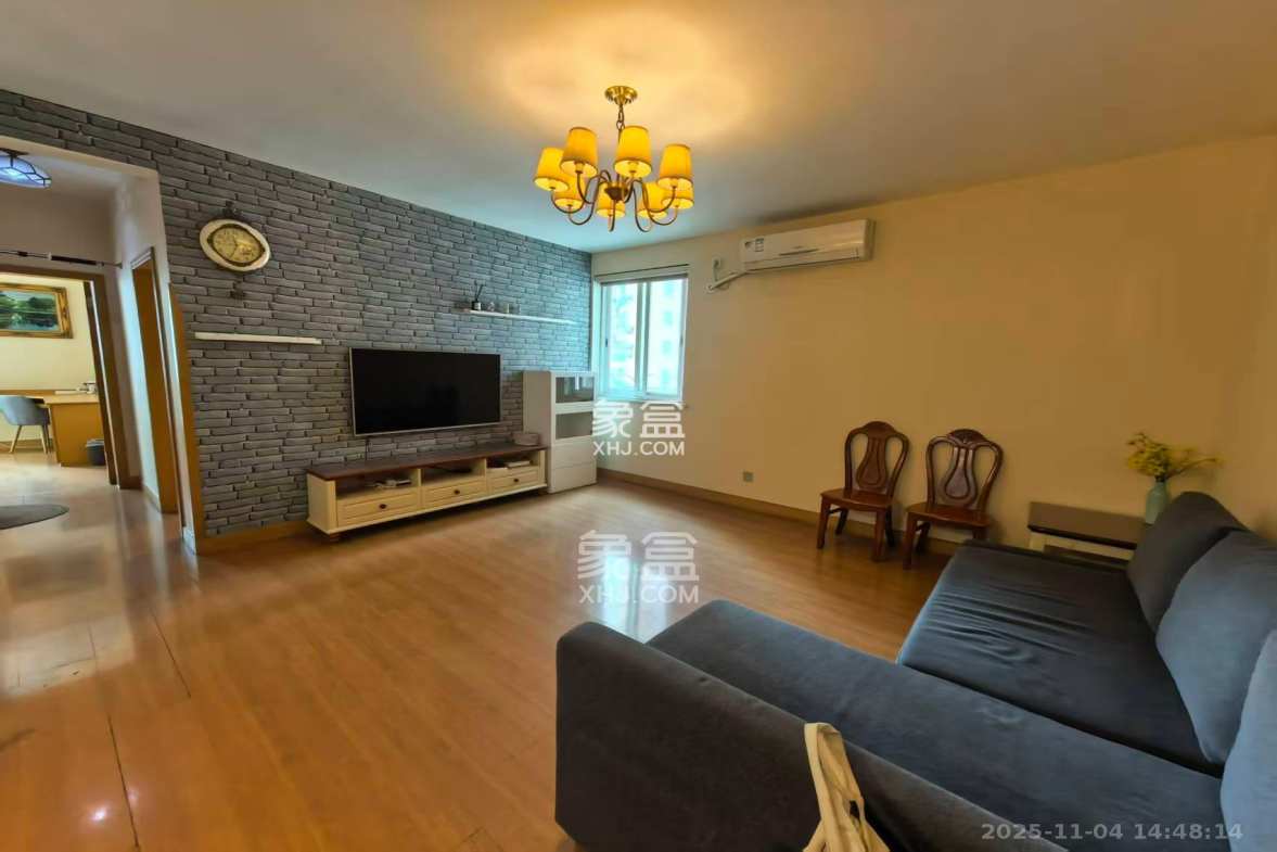 电信308 2室2厅1卫 3800.0元/月 电信308 2室2厅1卫 3800.0元/月室内图