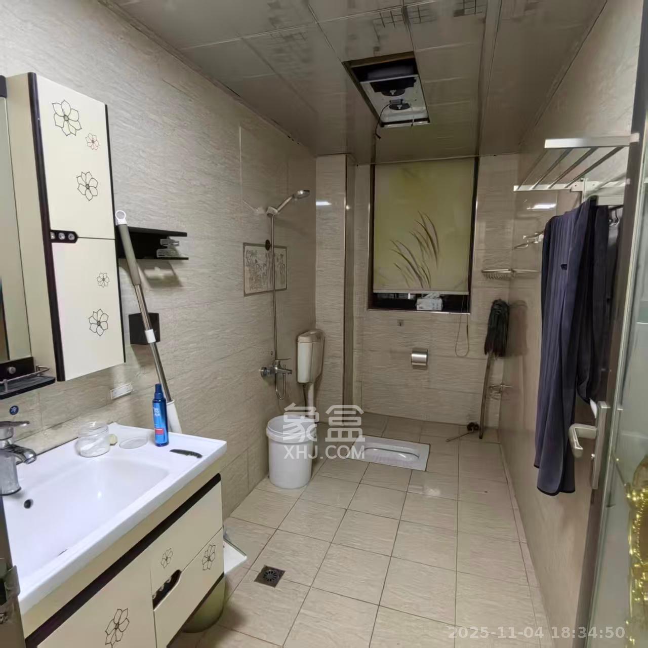 康桥长郡 4室2厅2卫 2300.0元/月 康桥长郡 4室2厅2卫 2300.0元/月室内图