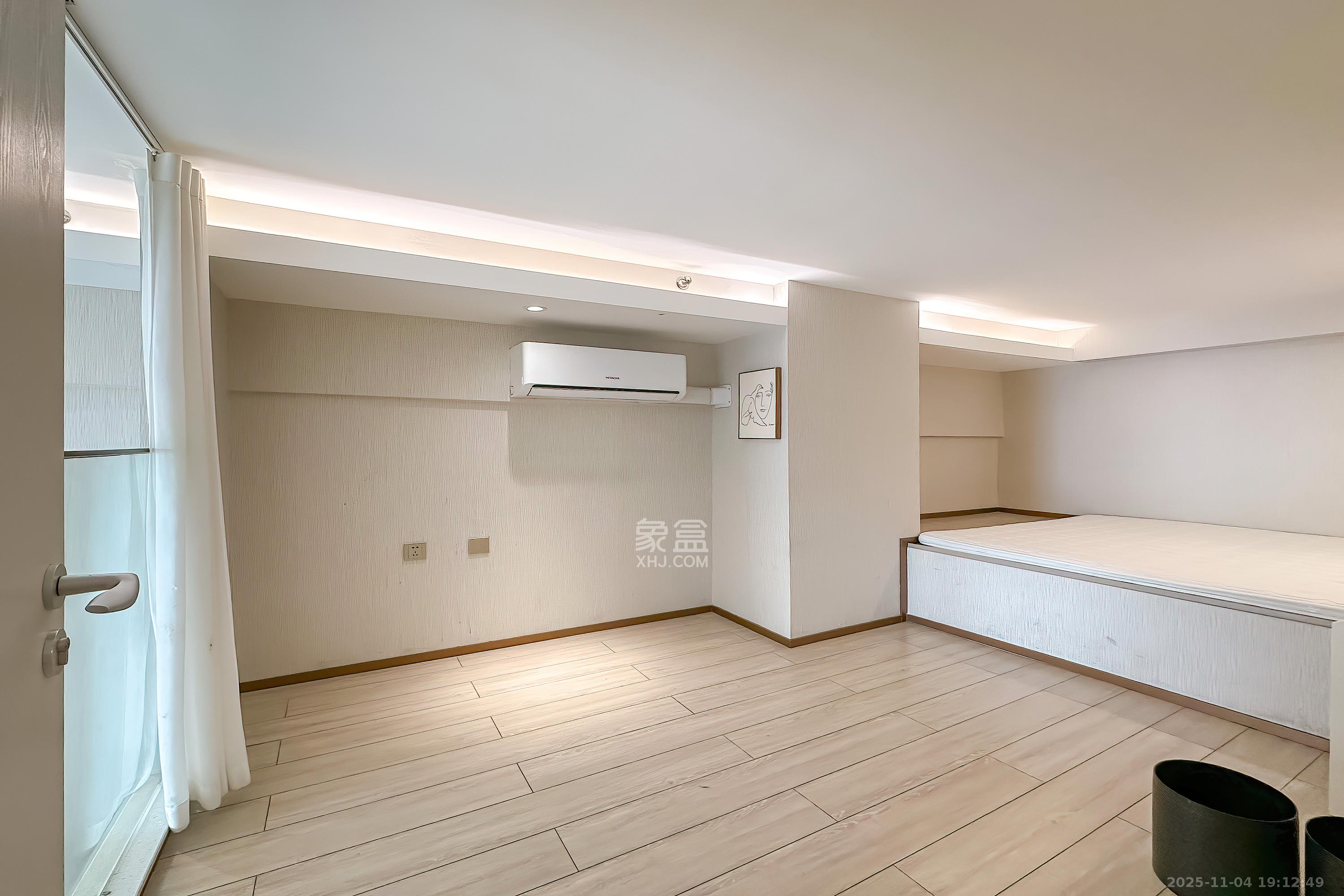 华远华时代  3室2厅2卫    98.0万卧室