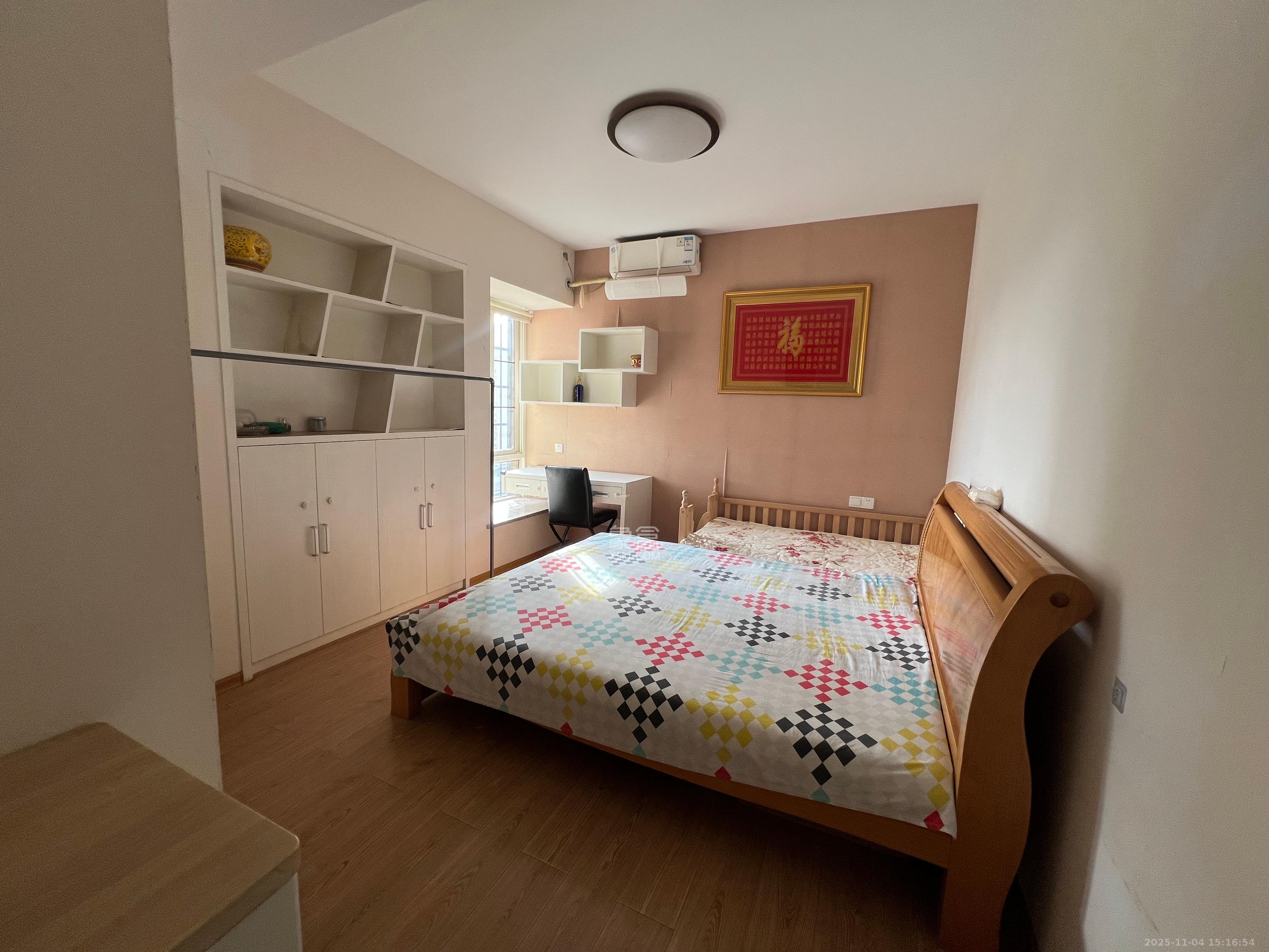 沁园春御院  3室2厅2卫    3000.0元/月室内图