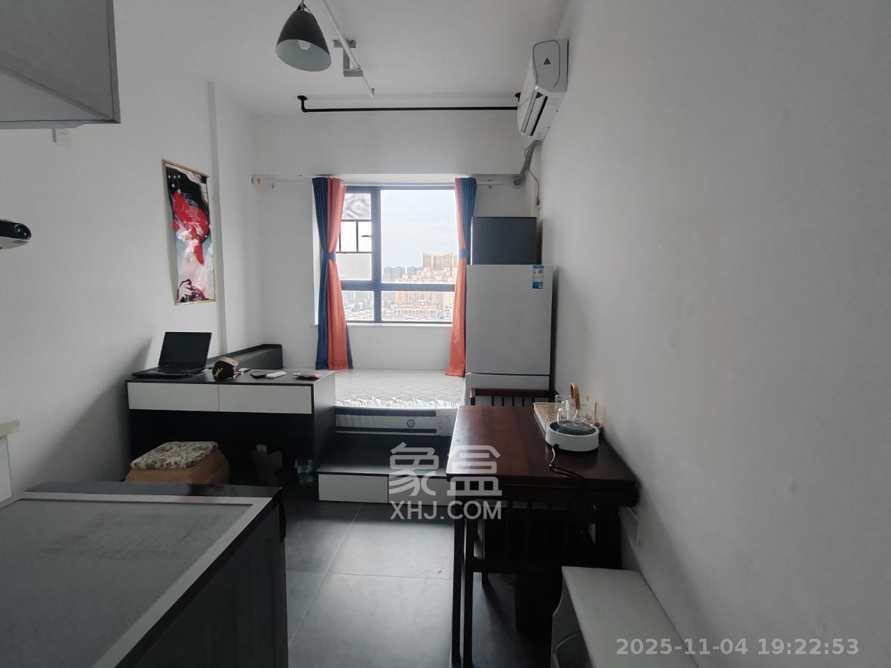 洋湖时代  1室1厅1卫    900.0元/月室内图