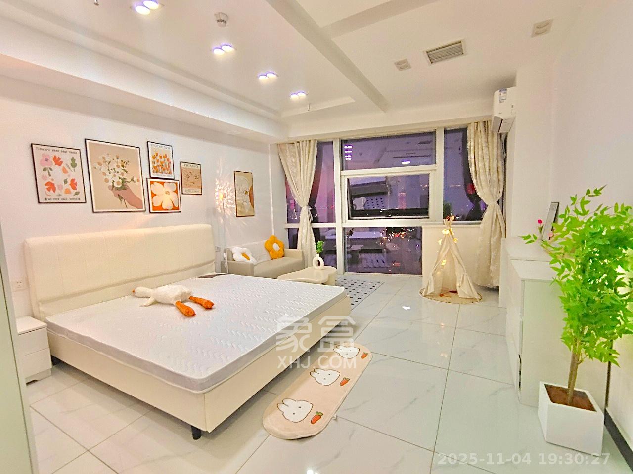 宇成开福广场  1室1厅1卫    1800.0元/月室内图