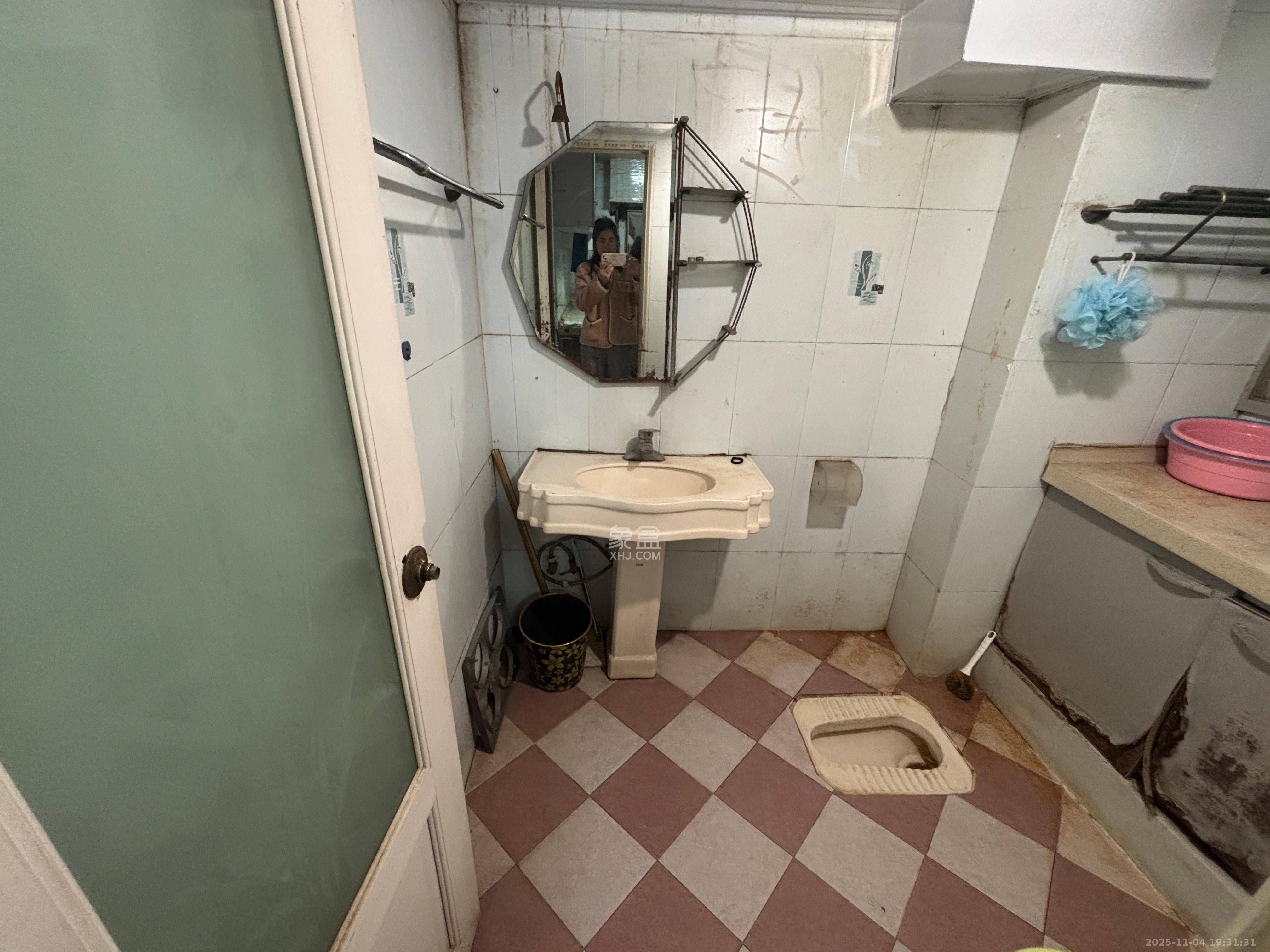 湘雅医学院(湘雅附一北院) 2室2厅1卫 2000.0元/月 湘雅医学院(湘雅附一北院) 2室2厅1卫 2000.0元/月室内图