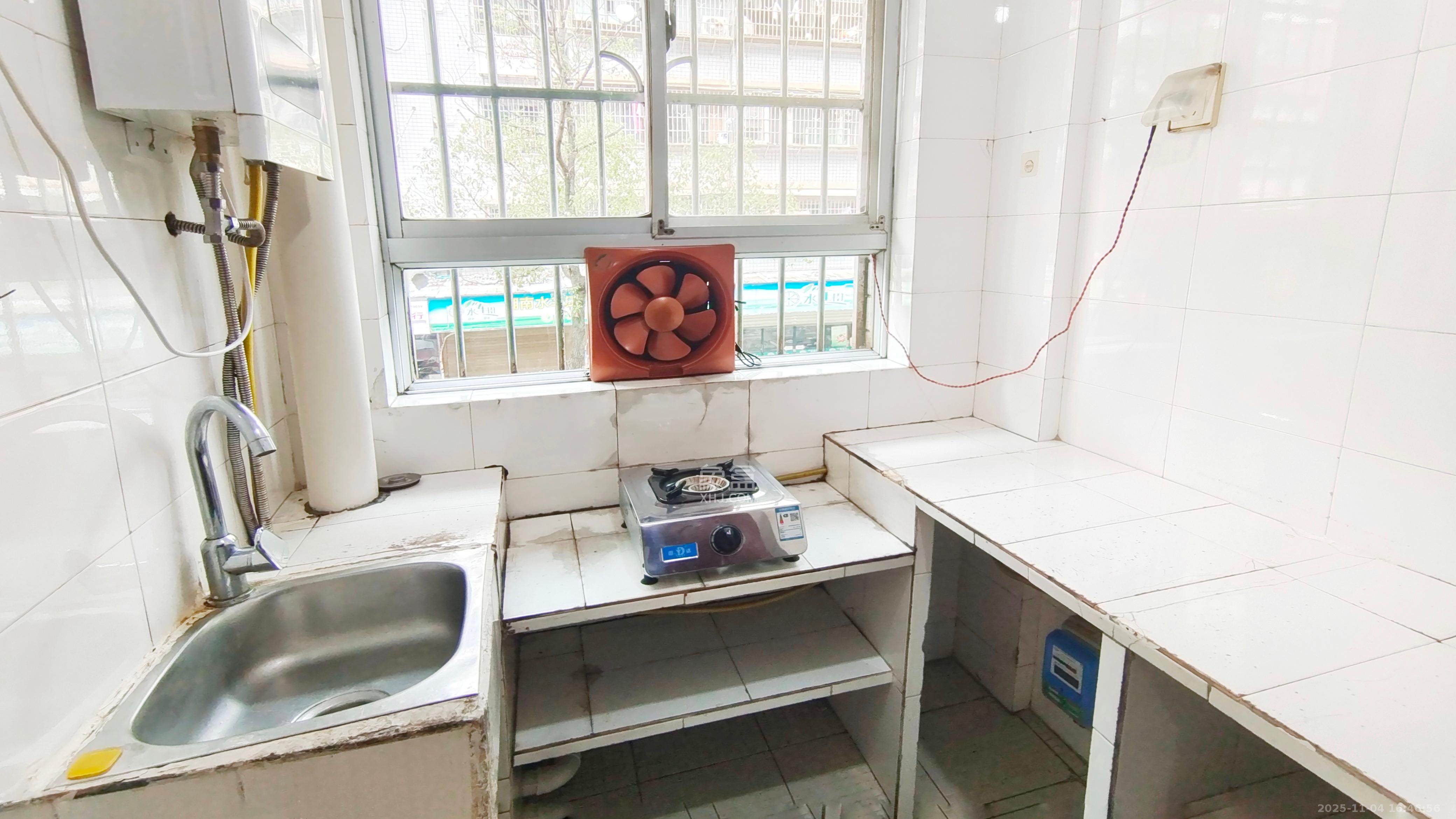 扬帆小区  2室1厅1卫    1900.0元/月室内图