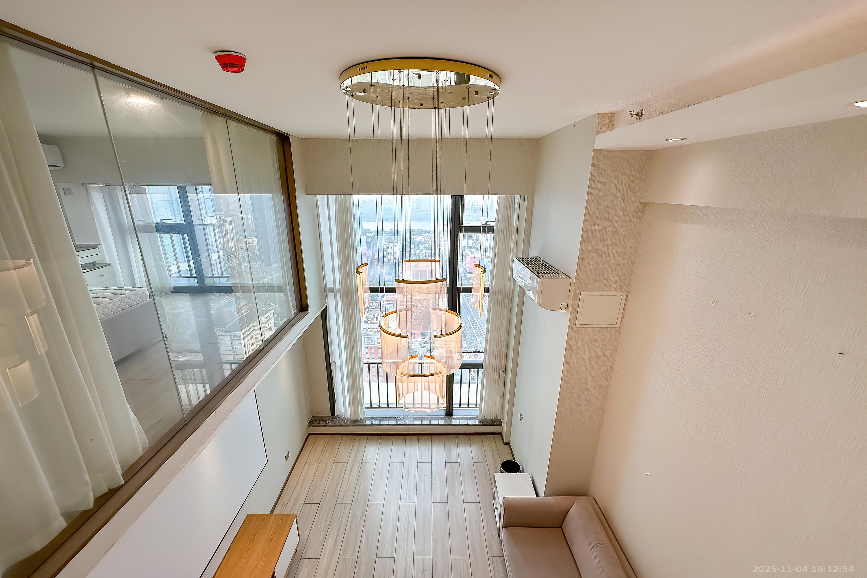 华远华时代  3室2厅2卫    98.0万其他