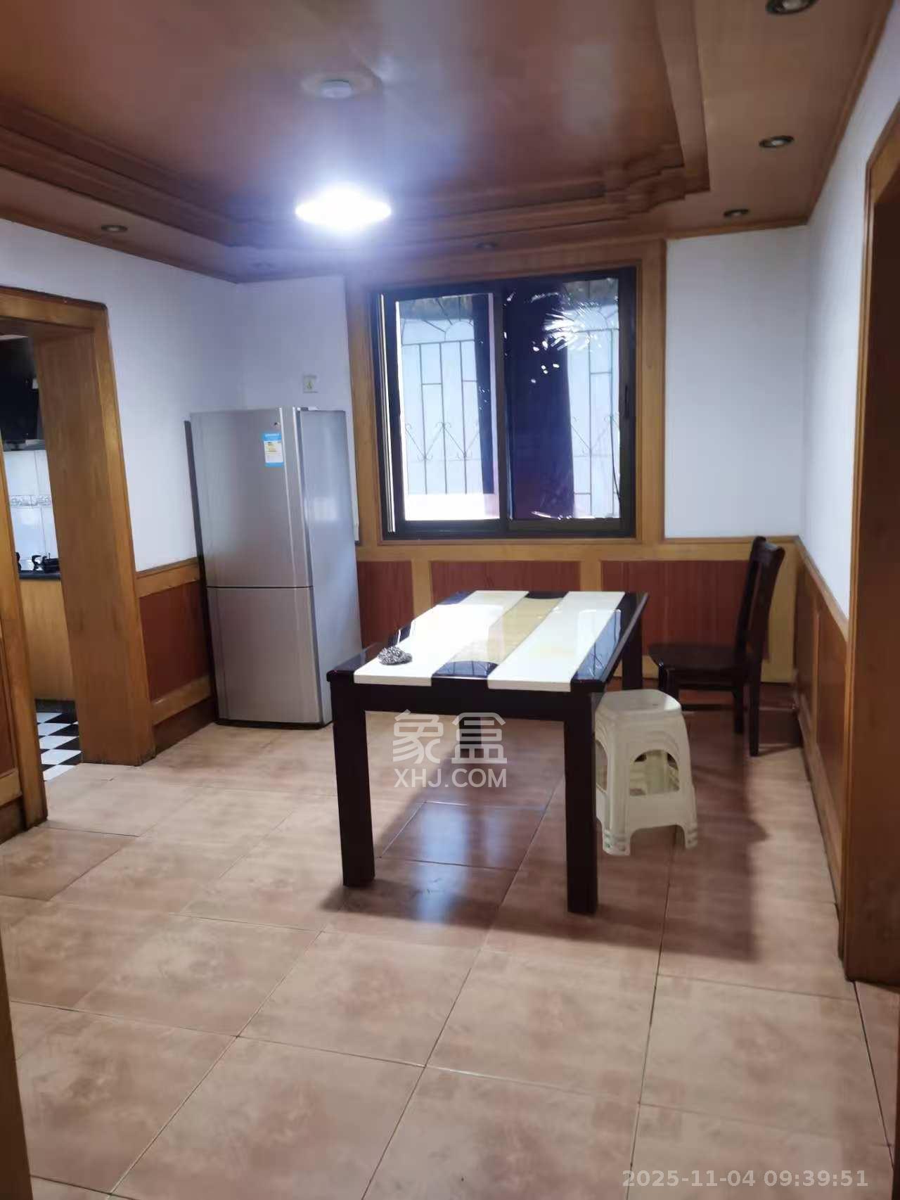 晨光花园 3室2厅1卫 2000.0元/月 晨光花园 3室2厅1卫 2000.0元/月室内图