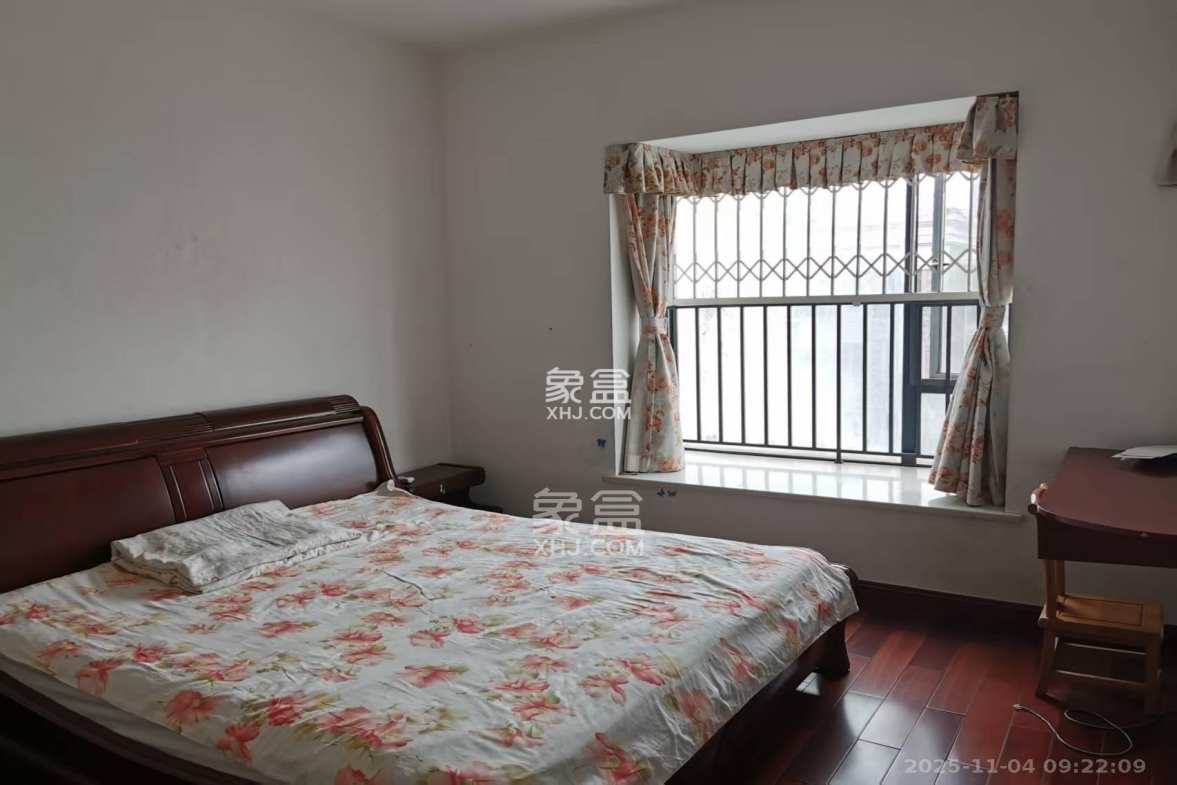 锦绣世纪 4室2厅1卫 3500.0元/月 锦绣世纪 4室2厅1卫 3500.0元/月室内图