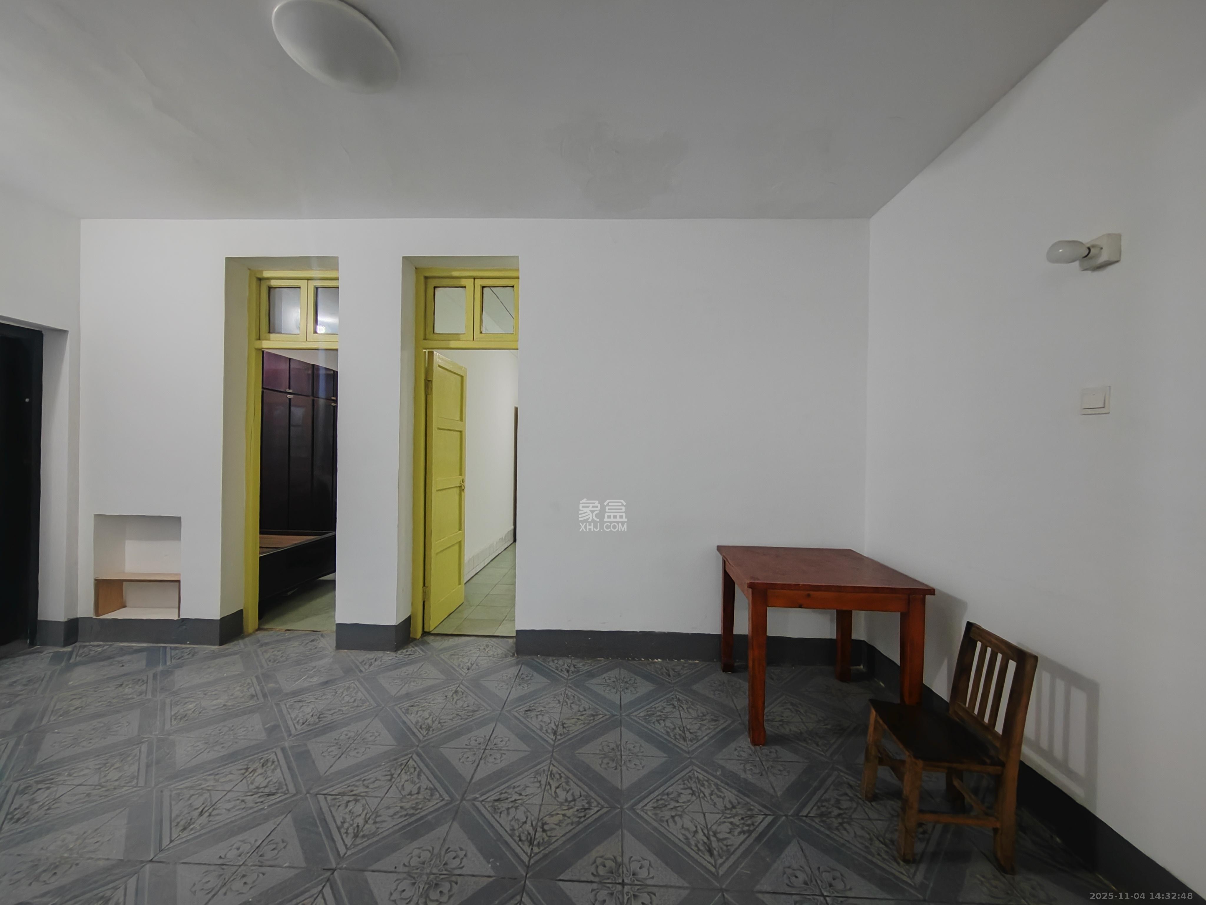 古堆山小区国家电网宿舍  3室2厅1卫    1800.0元/月室内图1