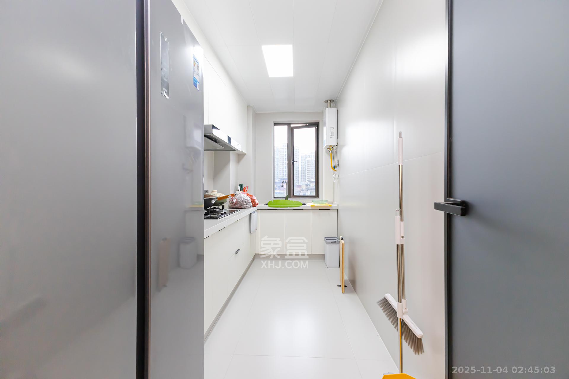 润和又一城  3室2厅2卫    115.8万厨房