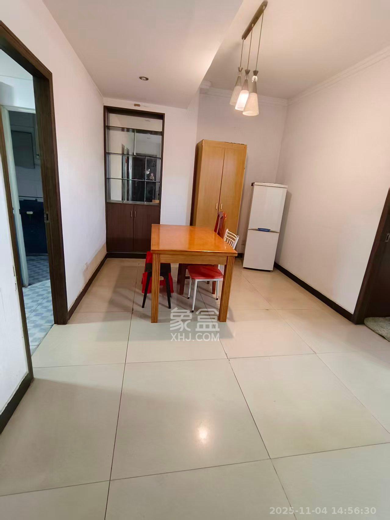 长鑫美树园  2室2厅1卫    1800.0元/月室内图