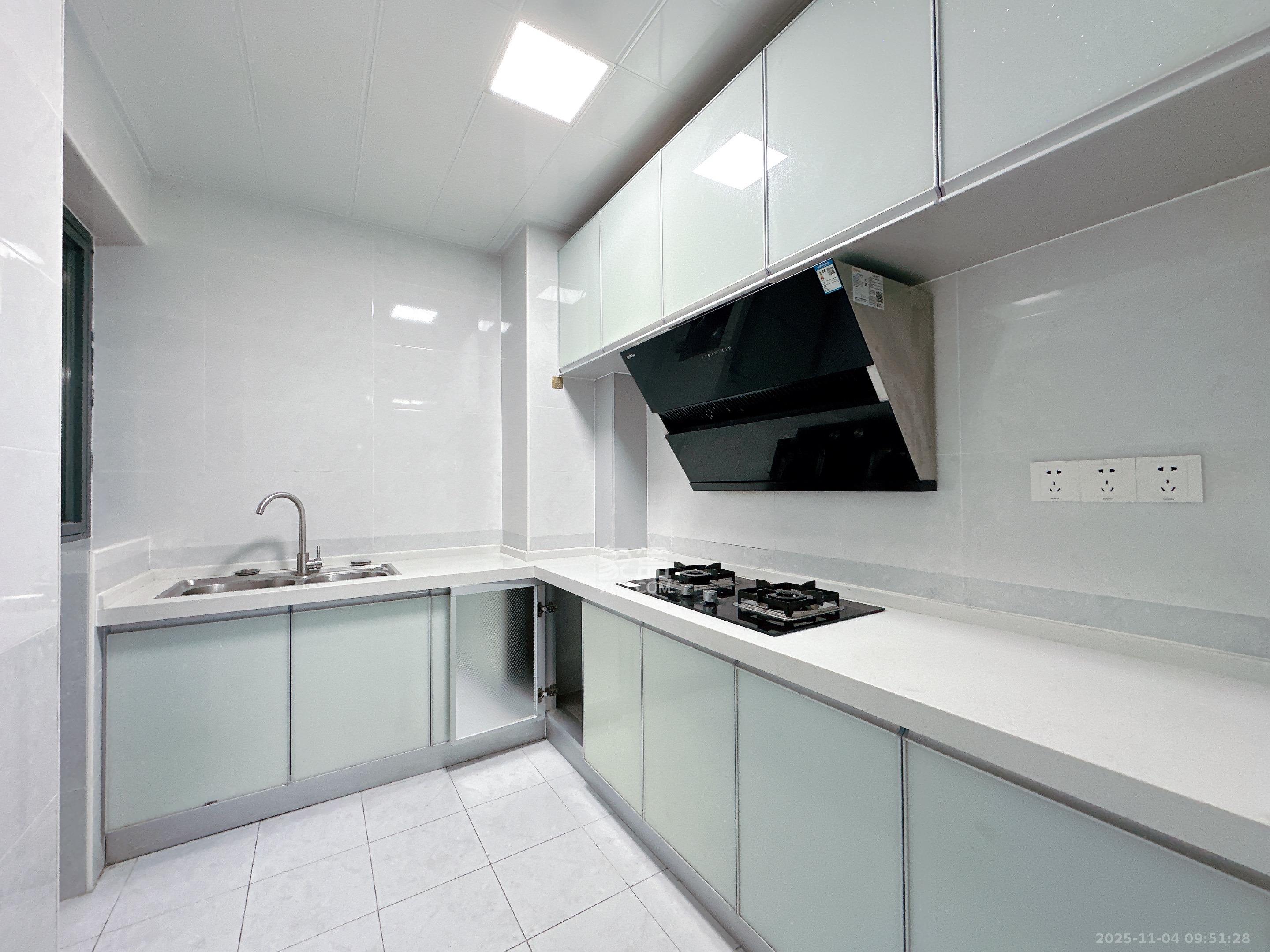 天健城 3室1厅1卫 3600.0元/月 天健城 3室1厅1卫 3600.0元/月室内图