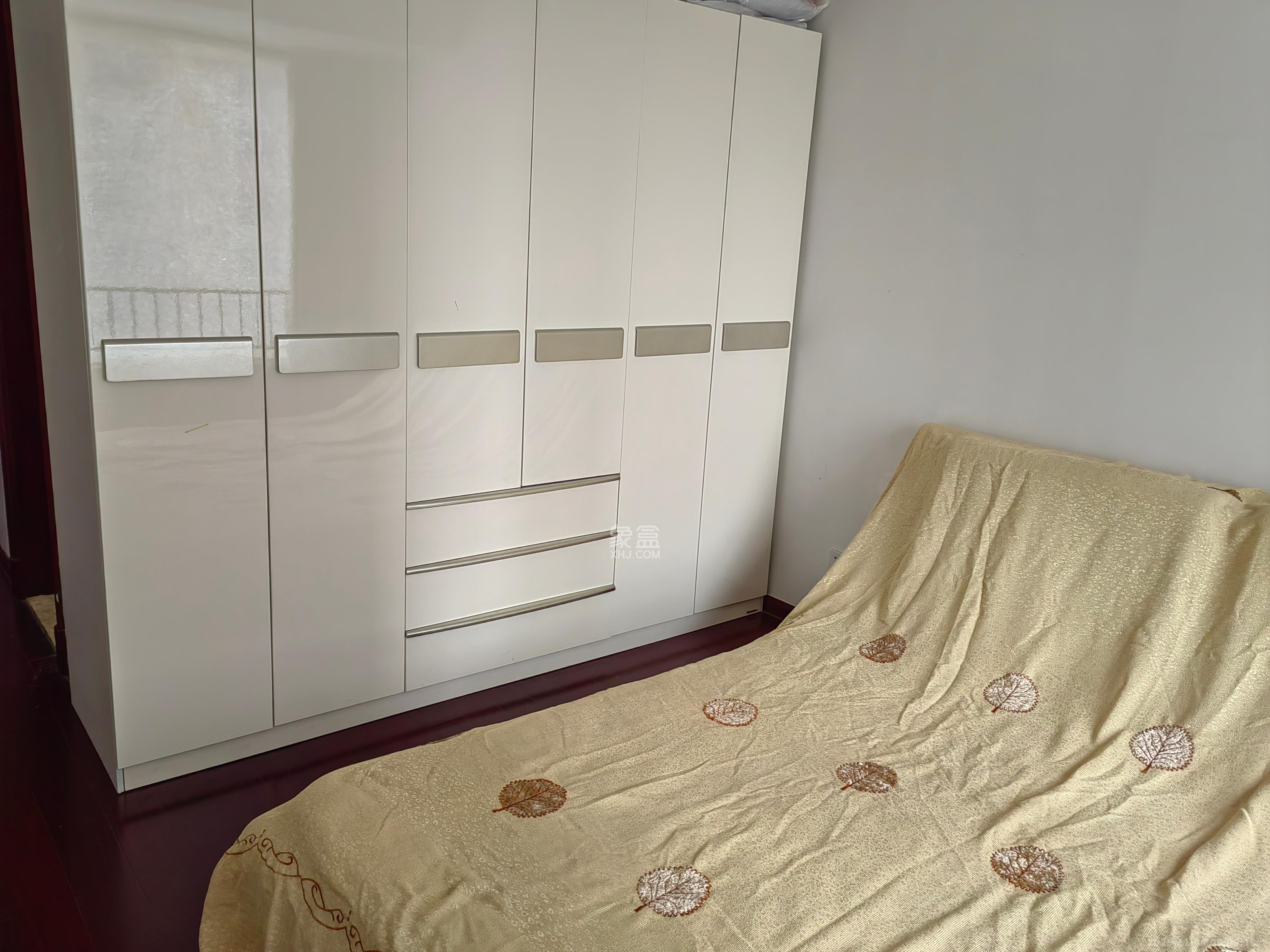 中海国际一期  3室2厅2卫    2100.0元/月室内图