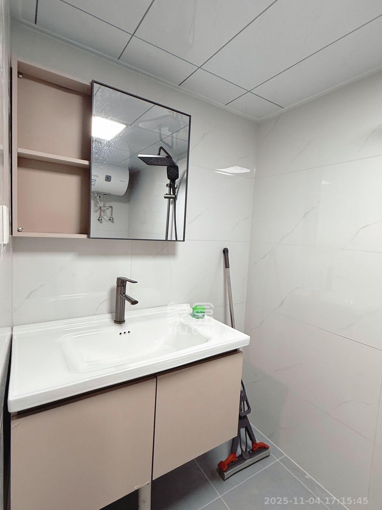 建发养云 2室1厅1卫 2600.0元/月 建发养云 2室1厅1卫 2600.0元/月室内图