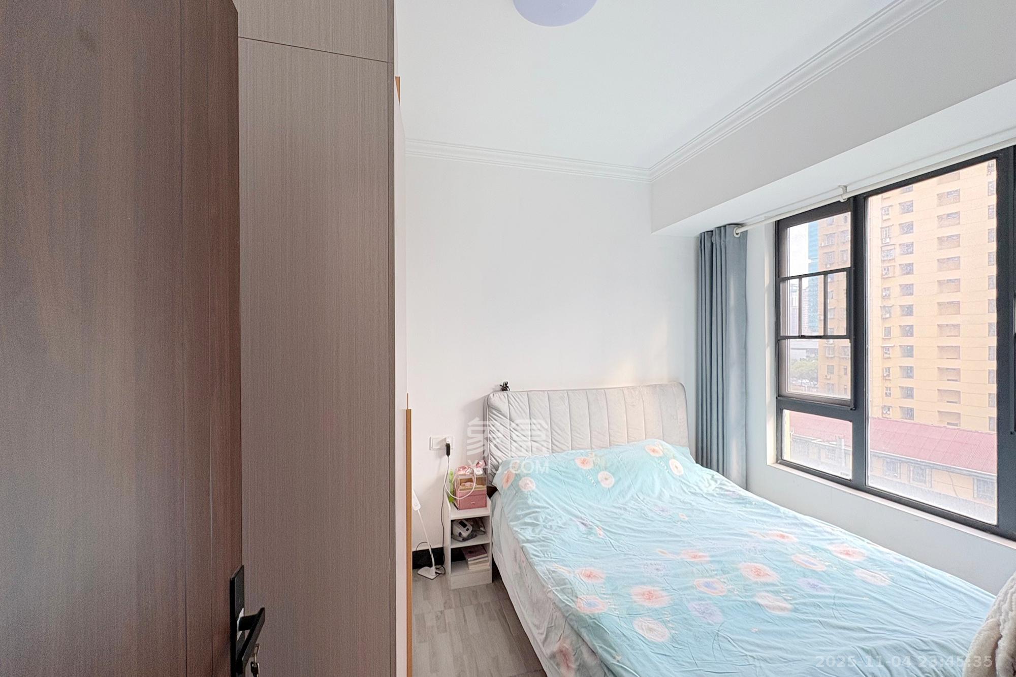 韭菜园嘉苑  2室1厅1卫    85.0万卧室