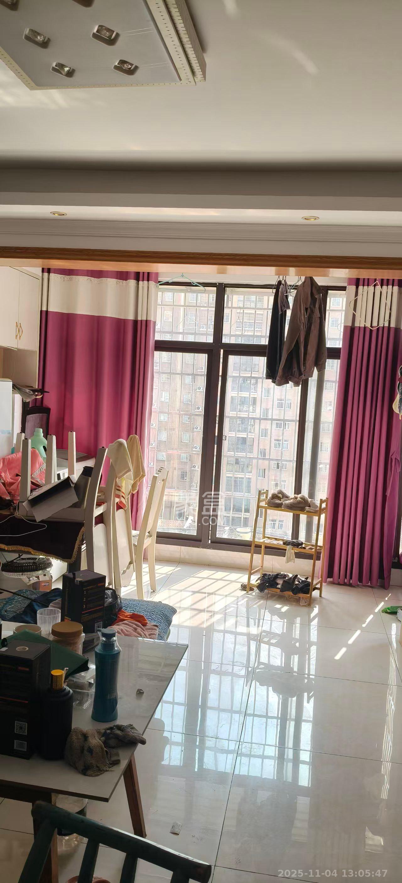 和沁园 2室2厅1卫 1700.0元/月 和沁园 2室2厅1卫 1700.0元/月室内图