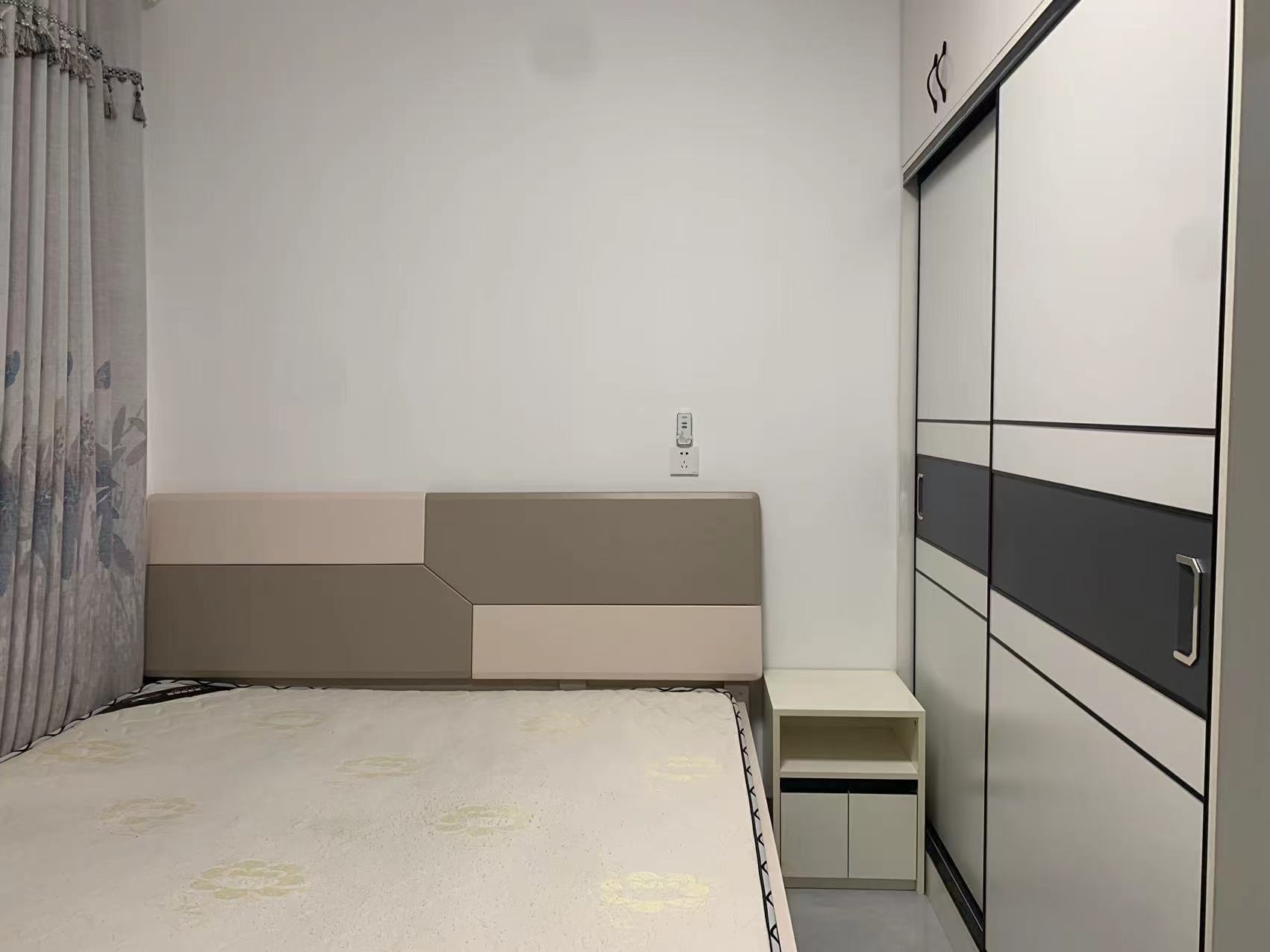 中城苑 3室2厅2卫 2300.0元/月 中城苑 3室2厅2卫 2300.0元/月户型图