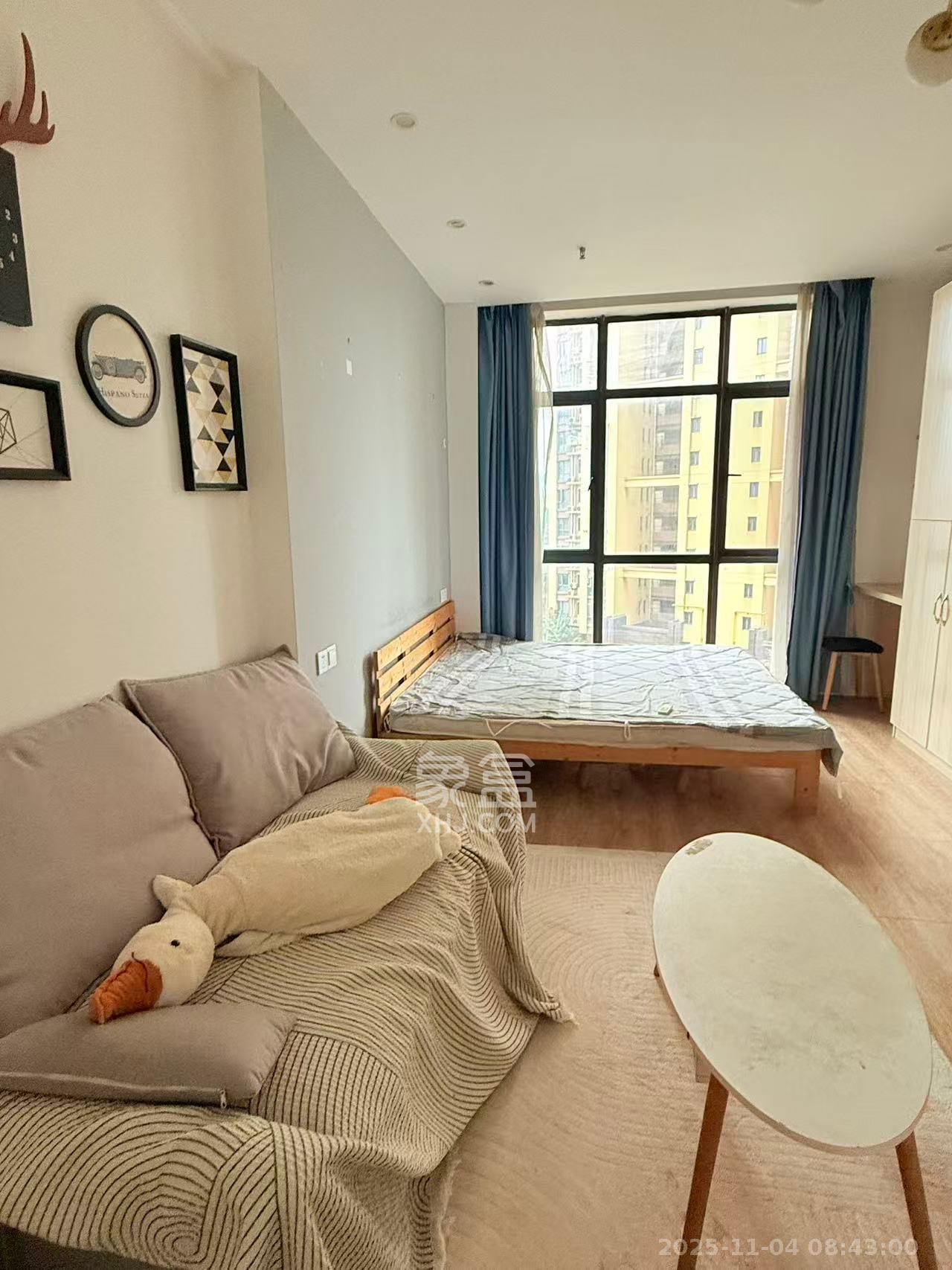 叠彩兰亭  1室1厅1卫    1400.0元/月 叠彩兰亭  1室1厅1卫    1400.0元/月室内图