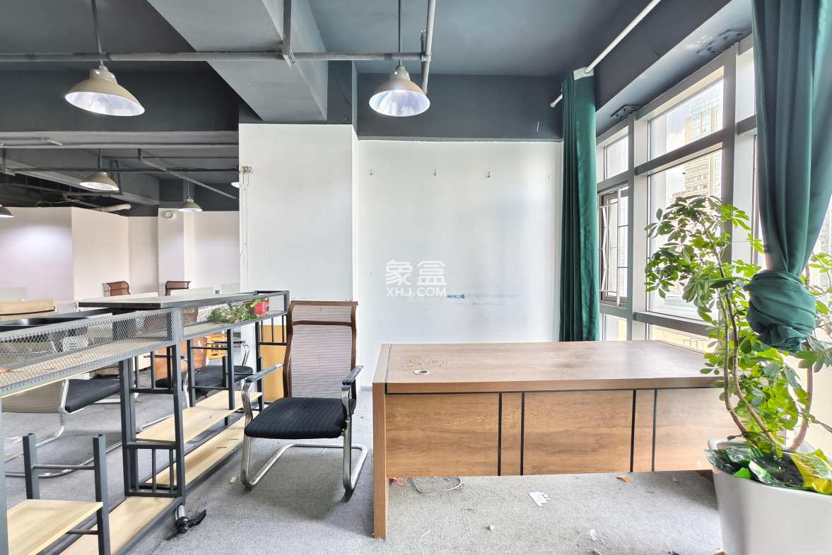 奥克斯广场 1室1厅1卫 3200.0元/月 奥克斯广场 1室1厅1卫 3200.0元/月室内图