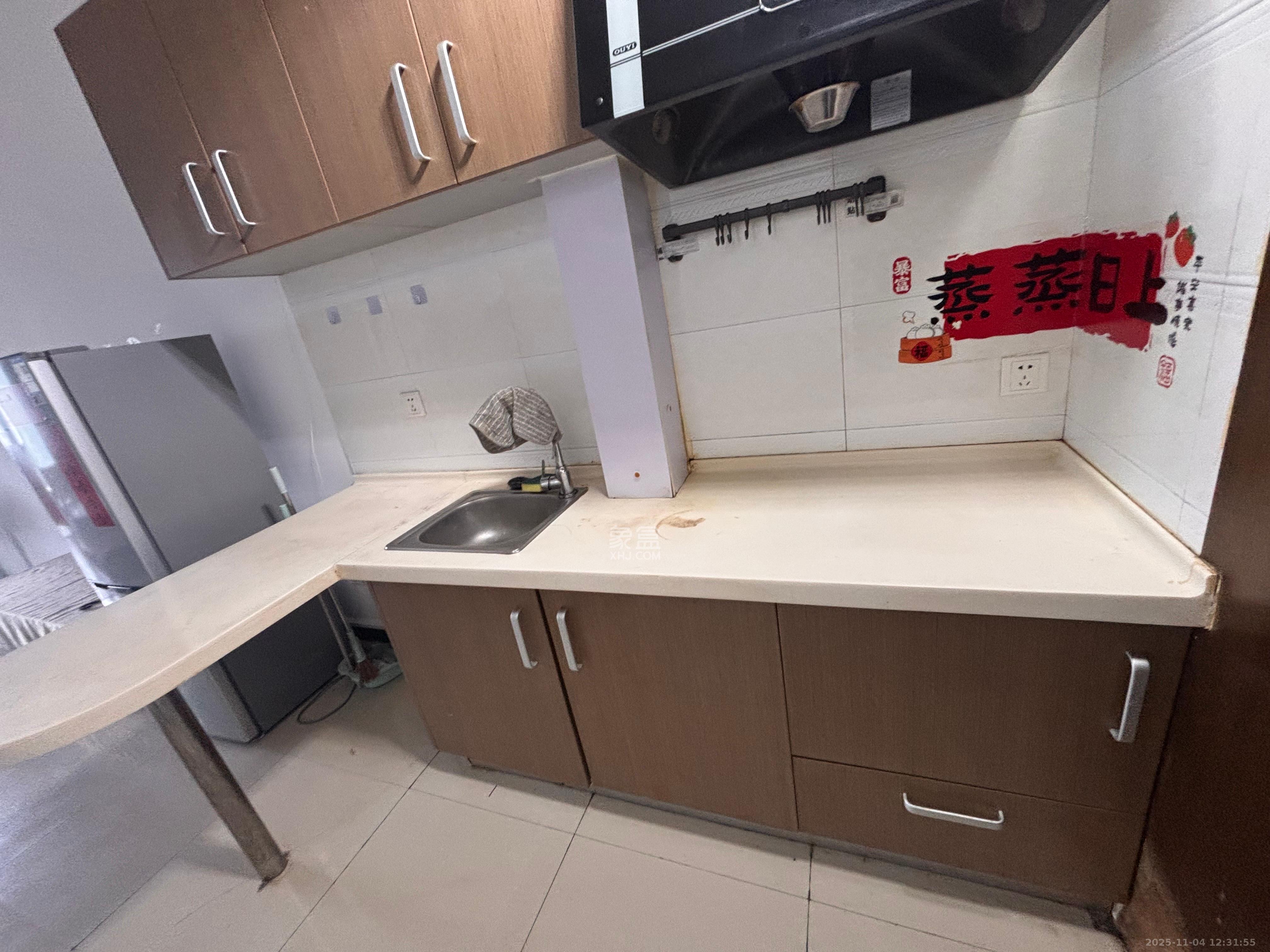 华府壹航线 1室1厅1卫 1400.0元/月 华府壹航线 1室1厅1卫 1400.0元/月室内图