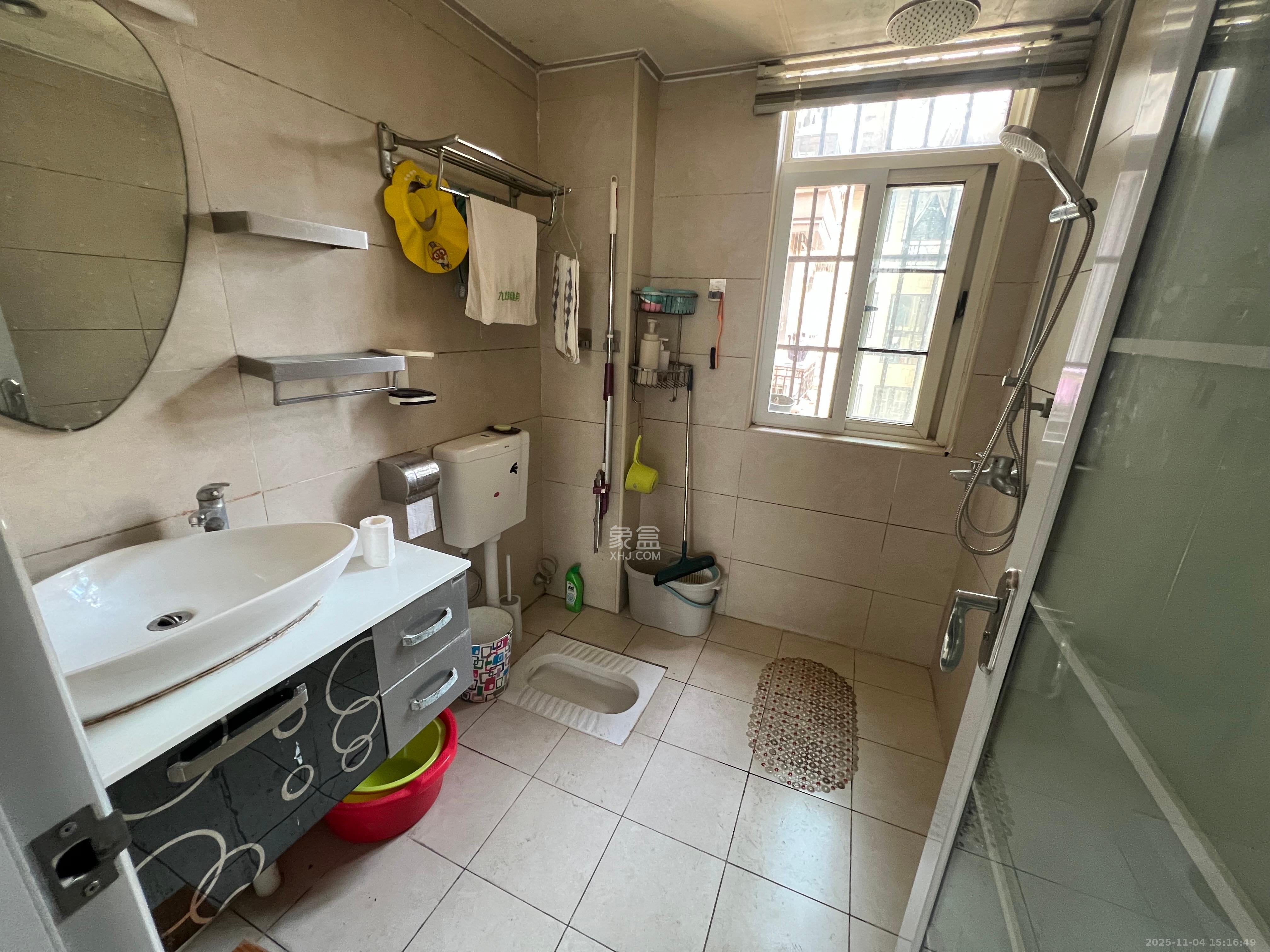 沁园春御院  3室2厅2卫    3000.0元/月室内图