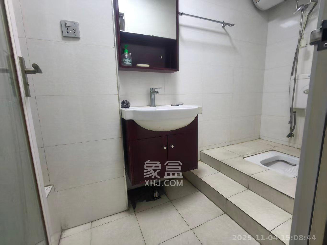 红星国际公寓  2室1厅1卫    2500.0元/月室内图