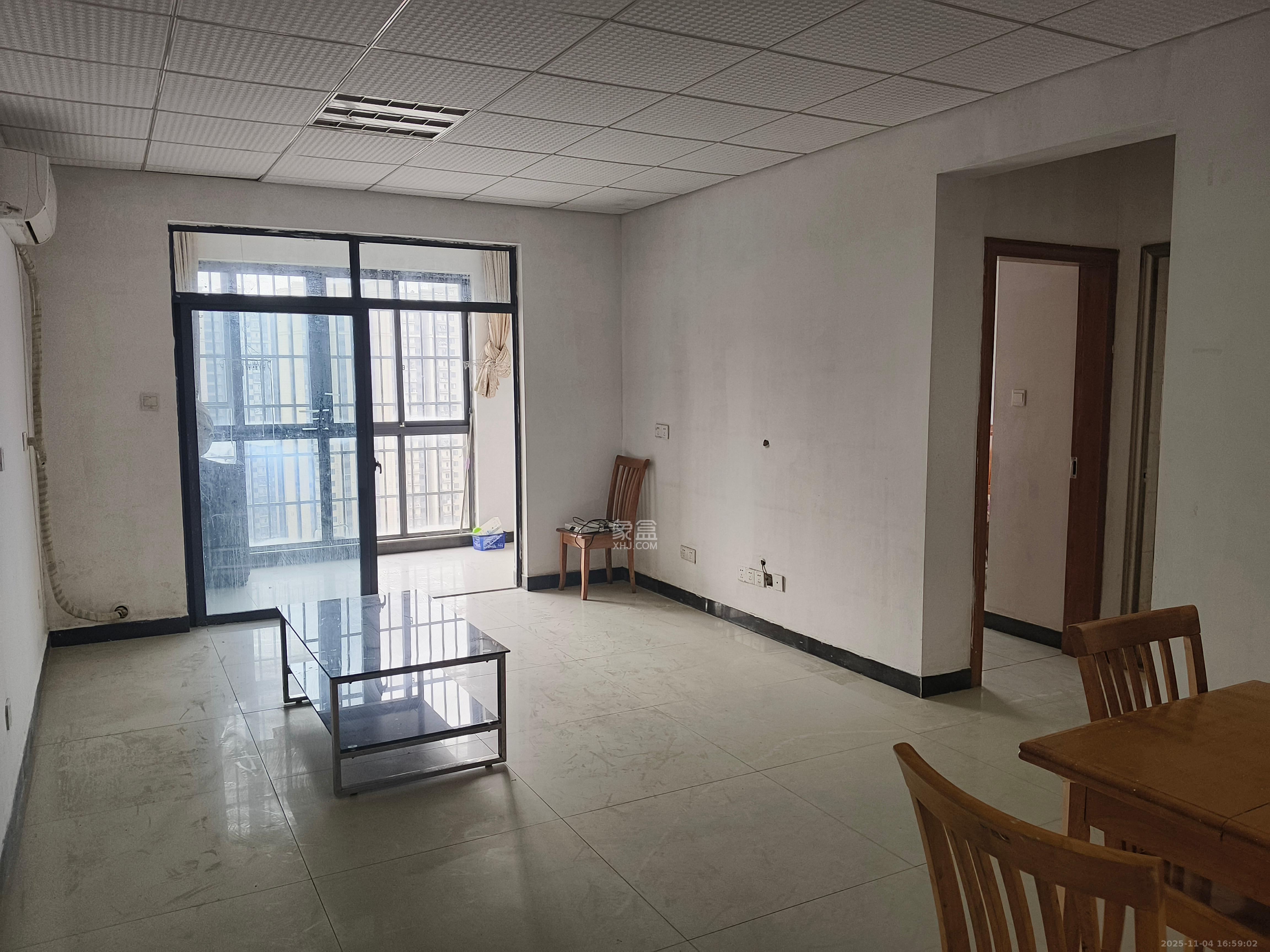 武广新都城（新都华府）  3室2厅1卫    1400.0元/月