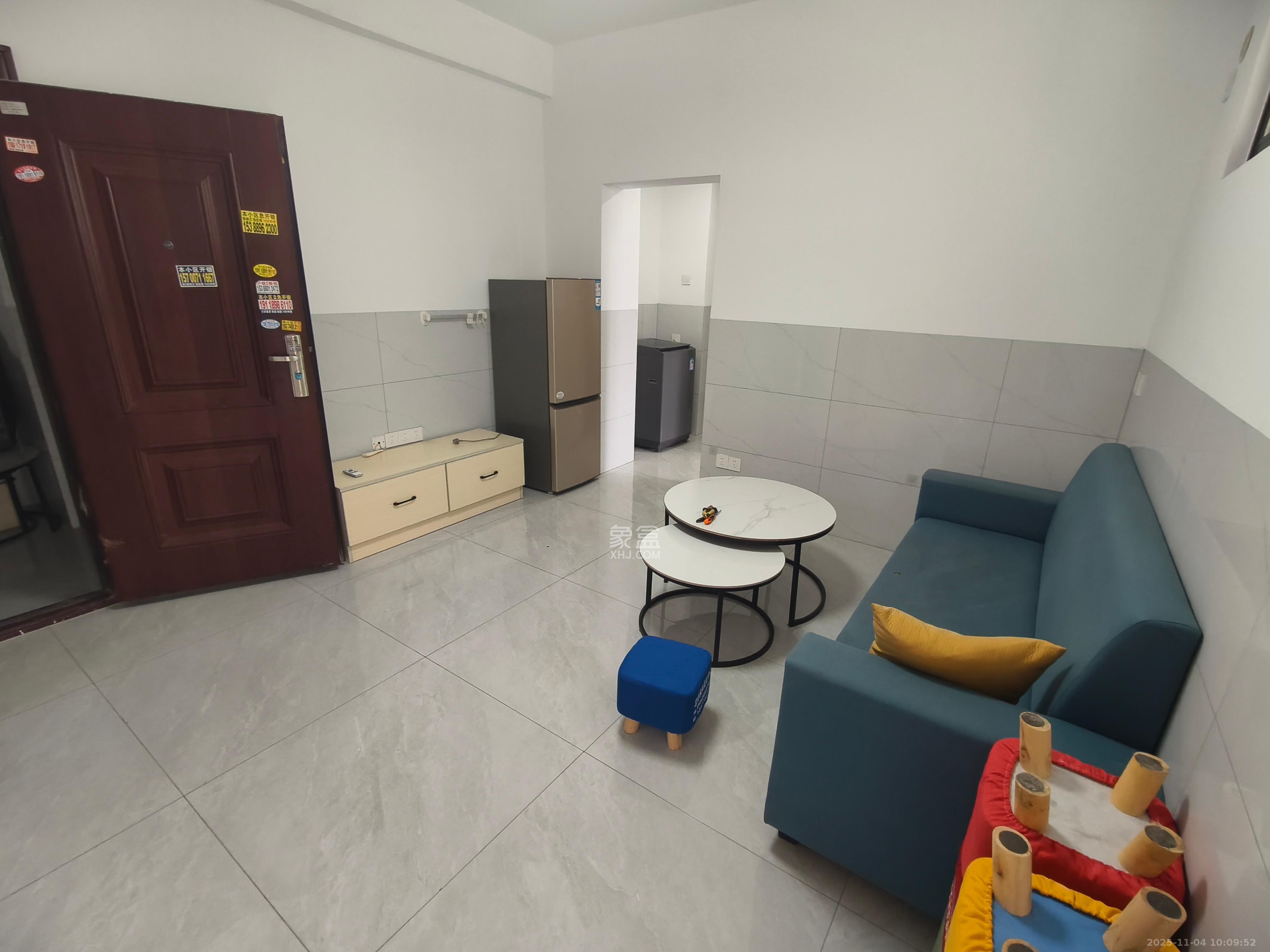 金桂小区二期 2室2厅1卫 1700.0元/月 金桂小区二期 2室2厅1卫 1700.0元/月室内图