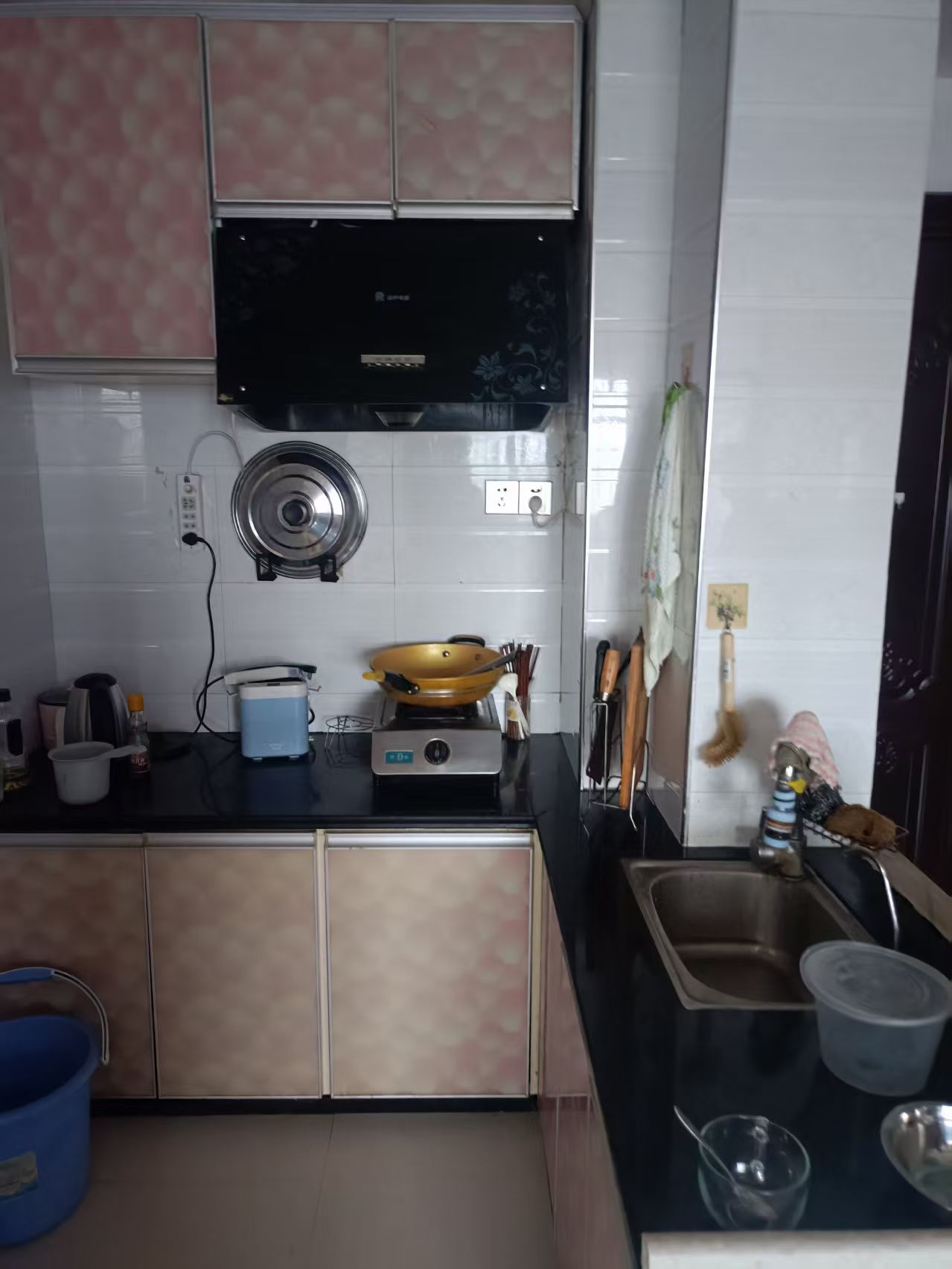 东方豪苑  1室1厅1卫    800.0元/月