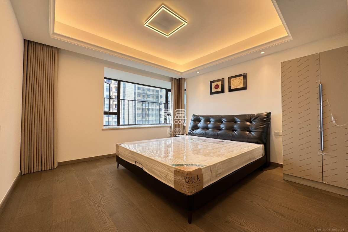 新力铂园(江山云著) 4室1厅2卫 6000.0元/月 新力铂园(江山云著) 4室1厅2卫 6000.0元/月室内图