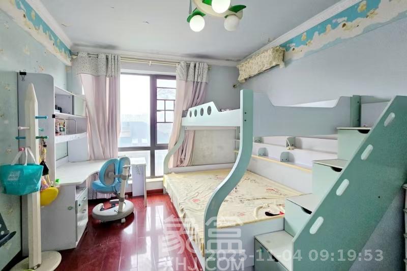 绿城桂花城  3室2厅2卫    3200.0元/月室内图