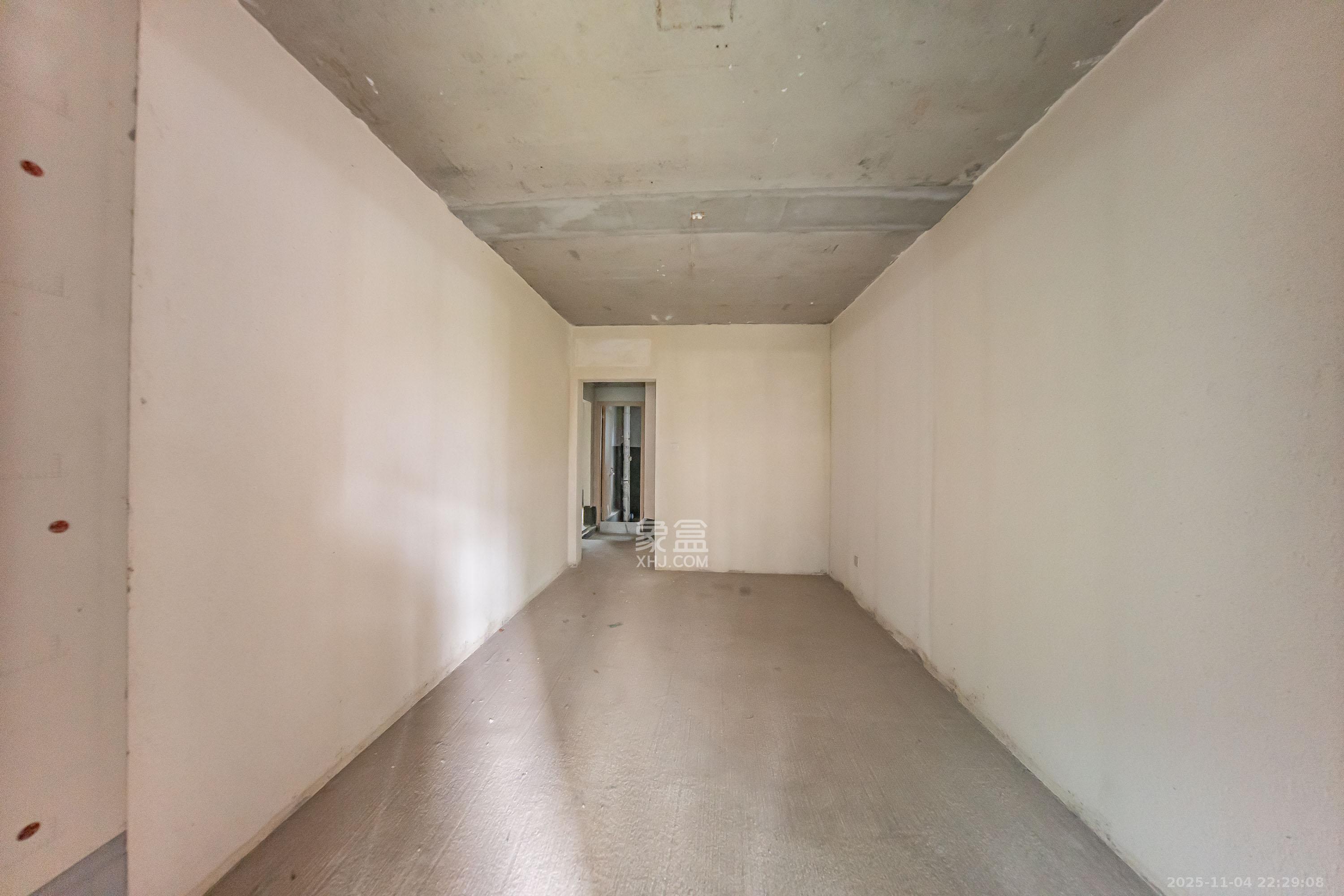 城发恒伟星雅韵（恒伟星辉苑）  4室2厅2卫    199.8万卧室