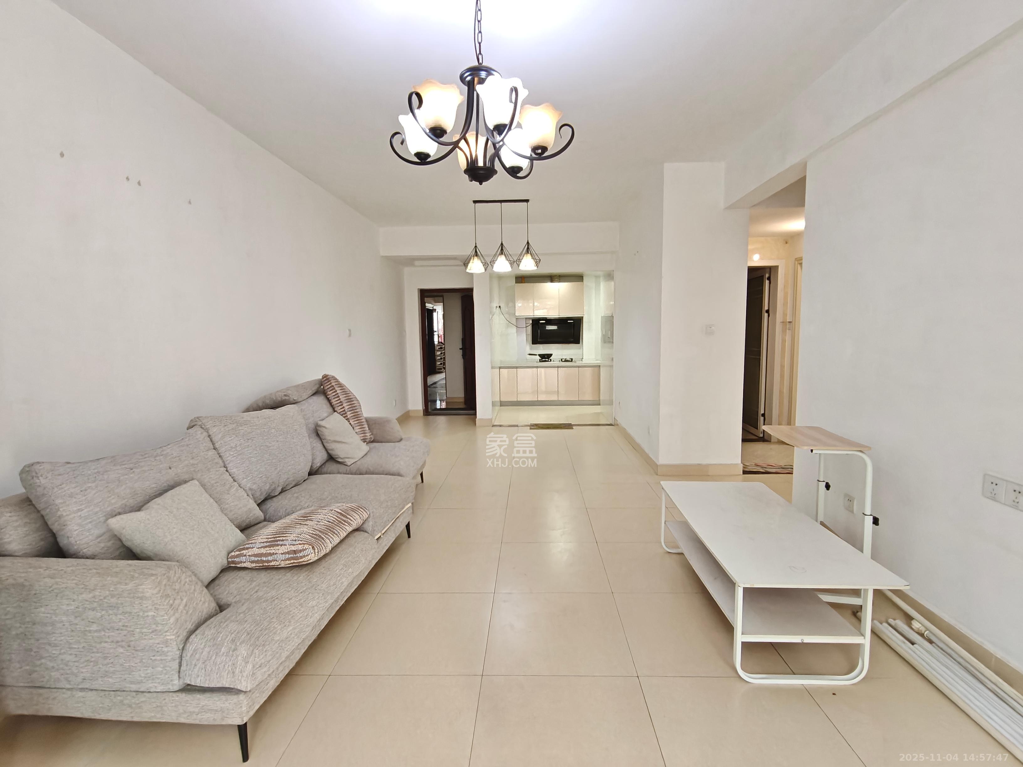 今时艺苑  4室2厅1卫    2000.0元/月室内图