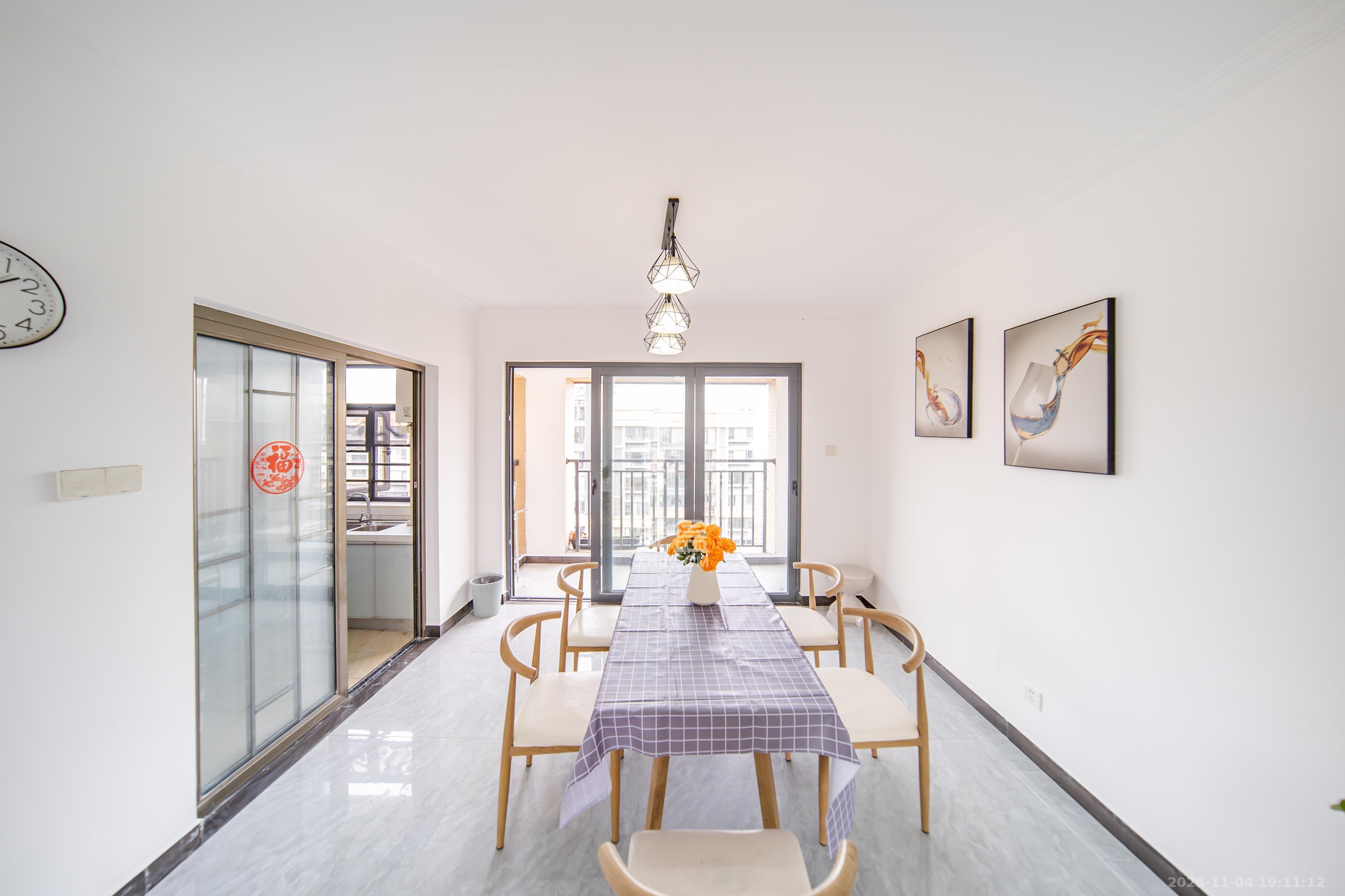 天健城  4室2厅2卫    210.0万其他