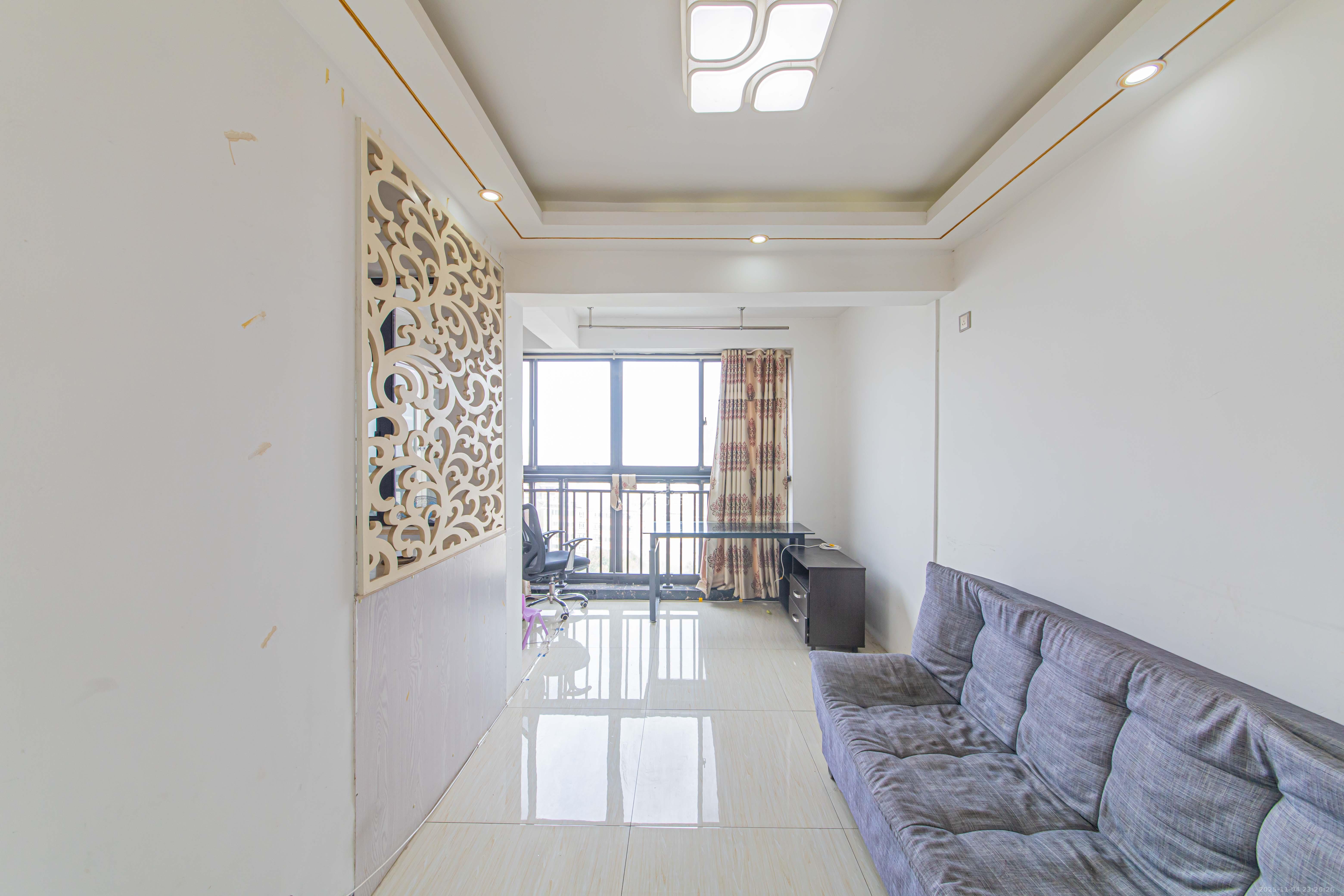 兴汝金城  3室2厅2卫    158.0万卧室