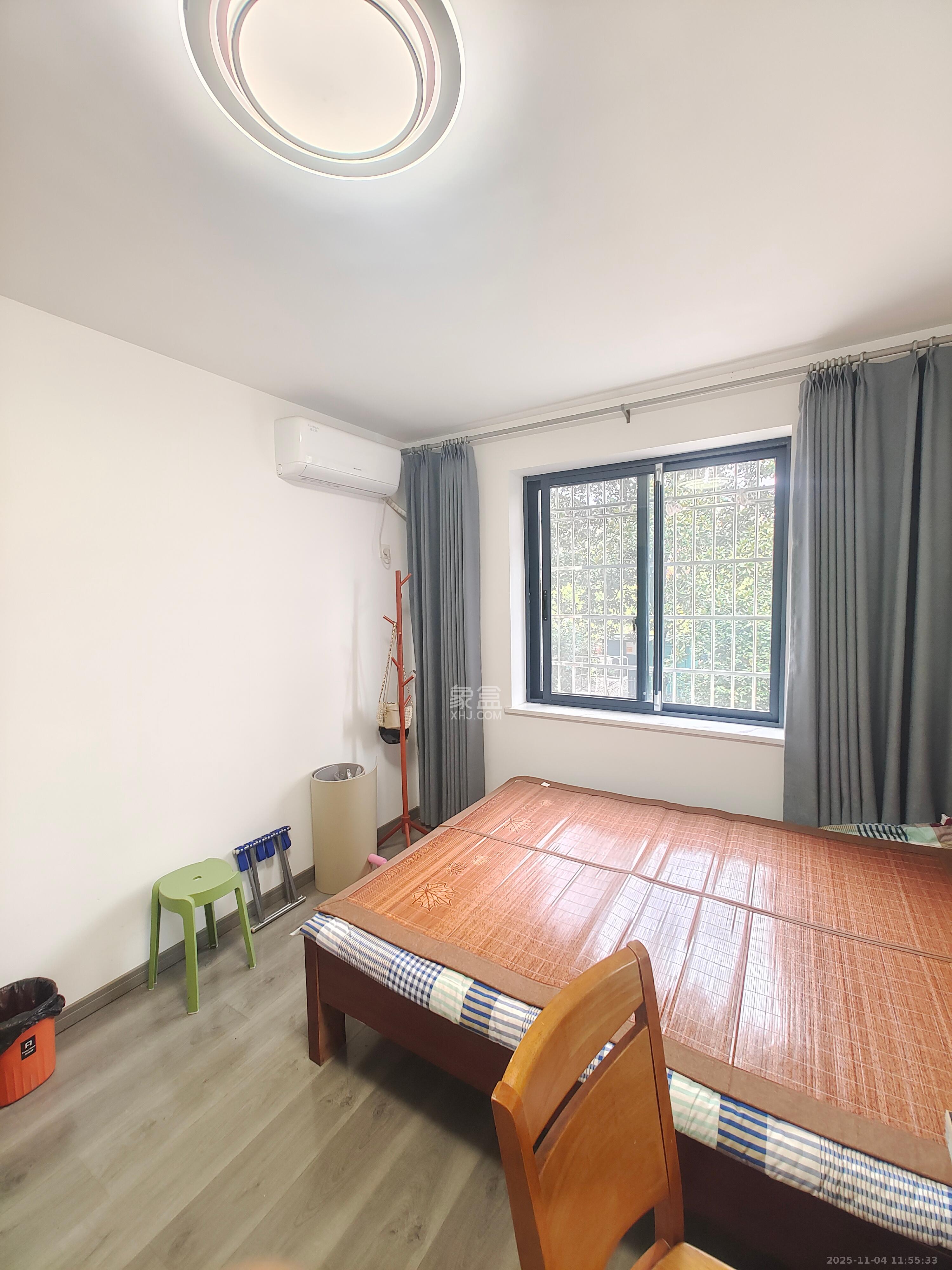 咸嘉花园  1室0厅0卫    800.0元/月室内图