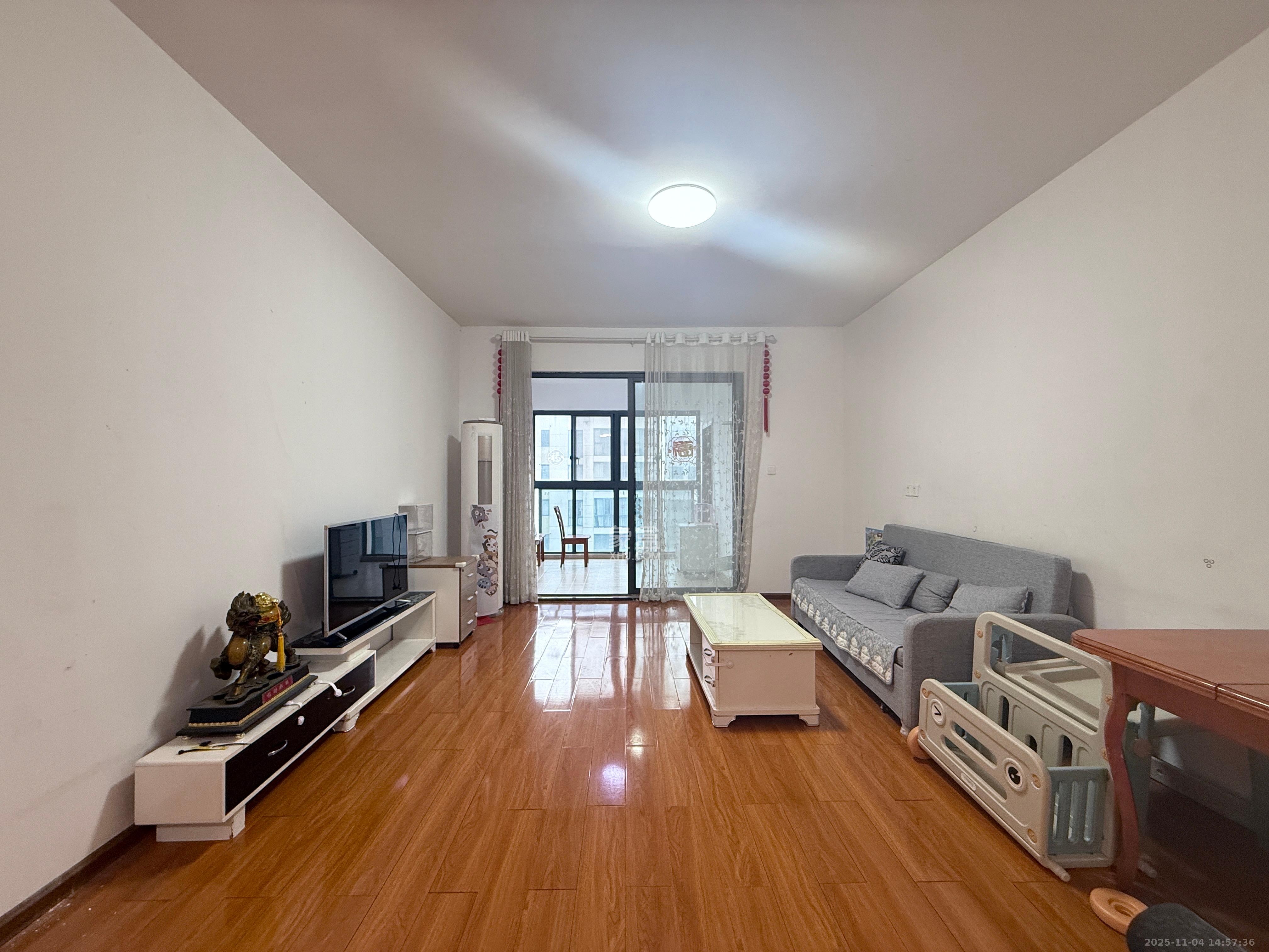 博林金谷  3室2厅2卫    2800.0元/月