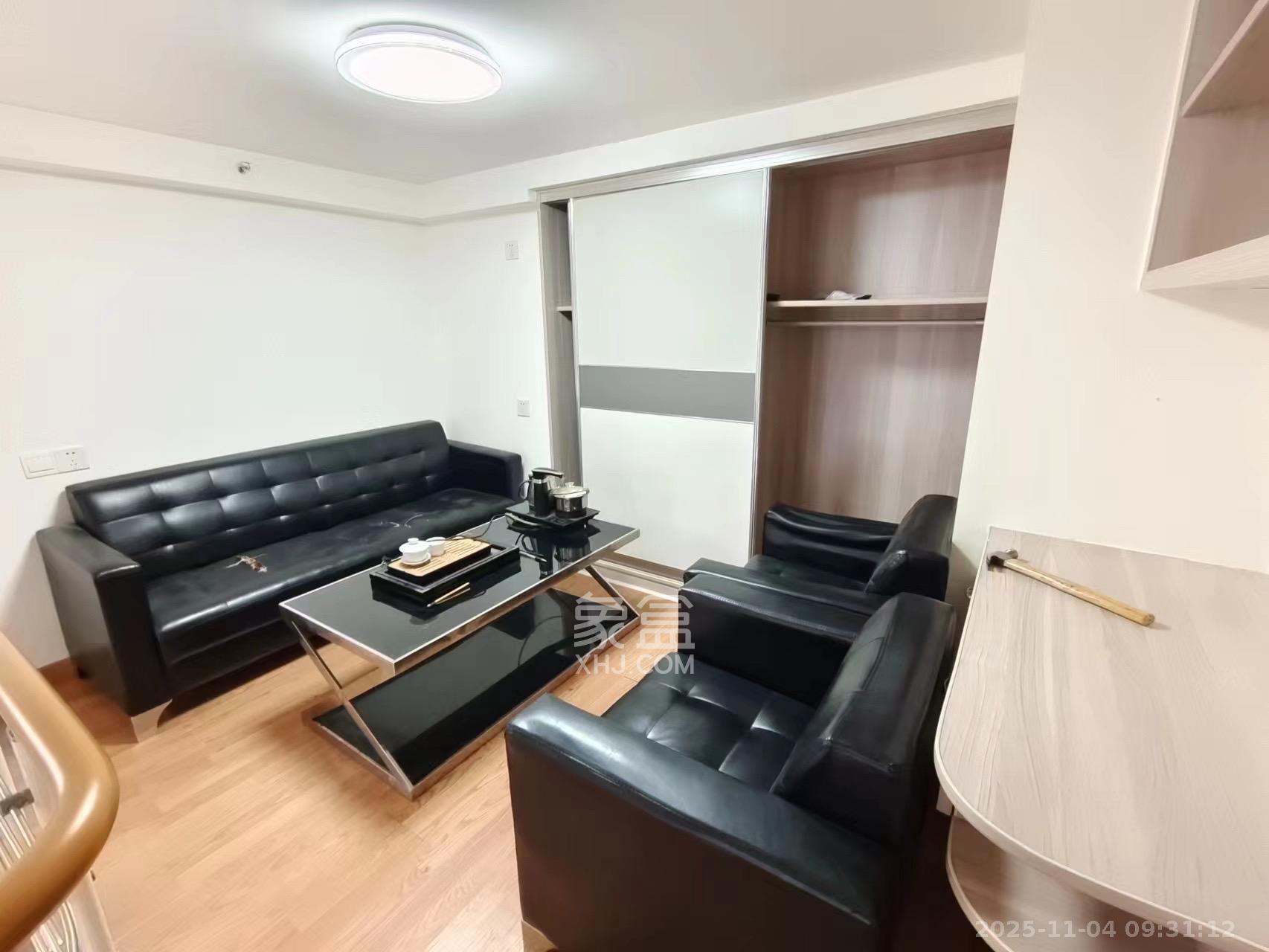 华润置地广场二期 1室1厅1卫 2100.0元/月 华润置地广场二期 1室1厅1卫 2100.0元/月室内图