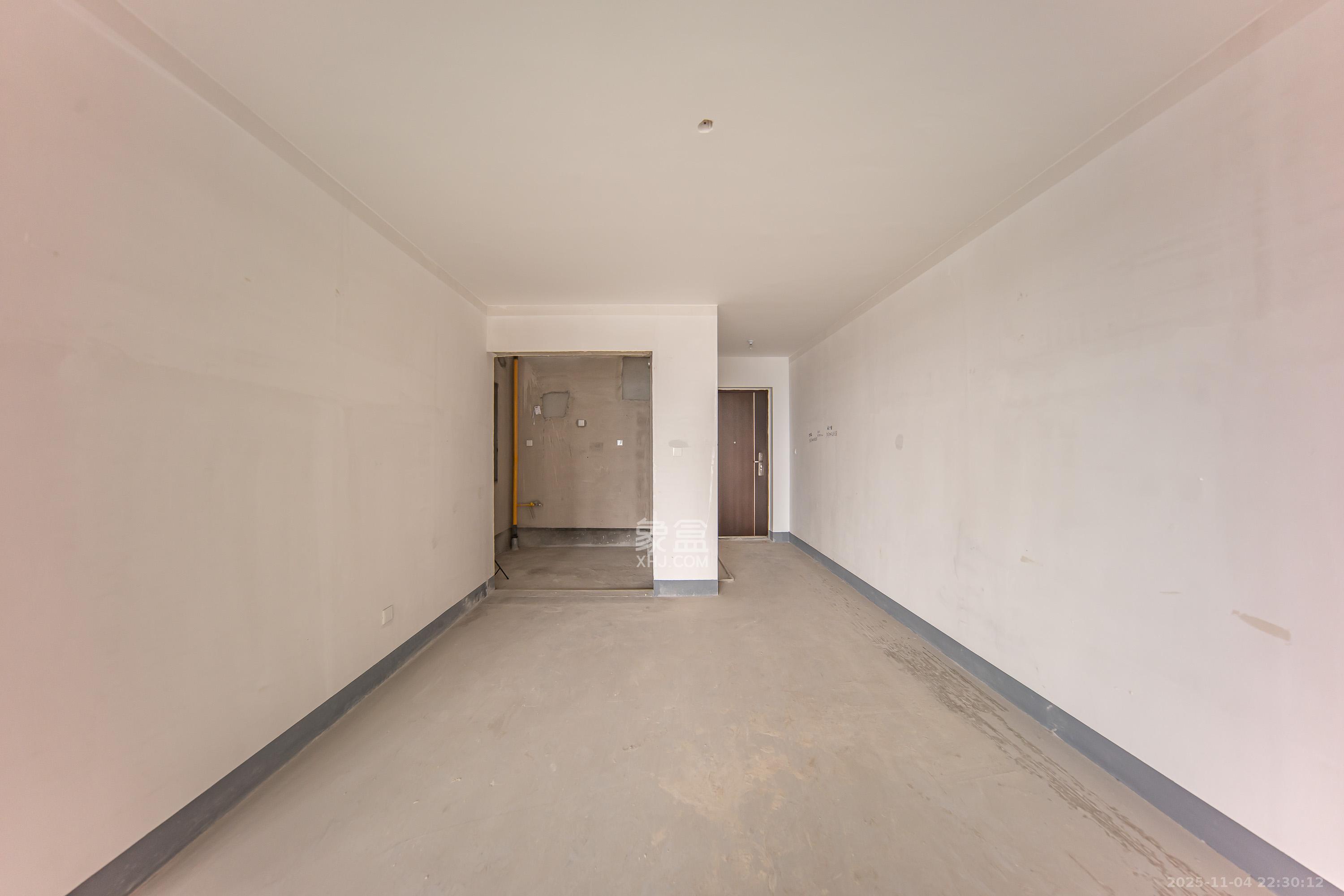 建投象山国际  3室2厅2卫    116.0万客厅