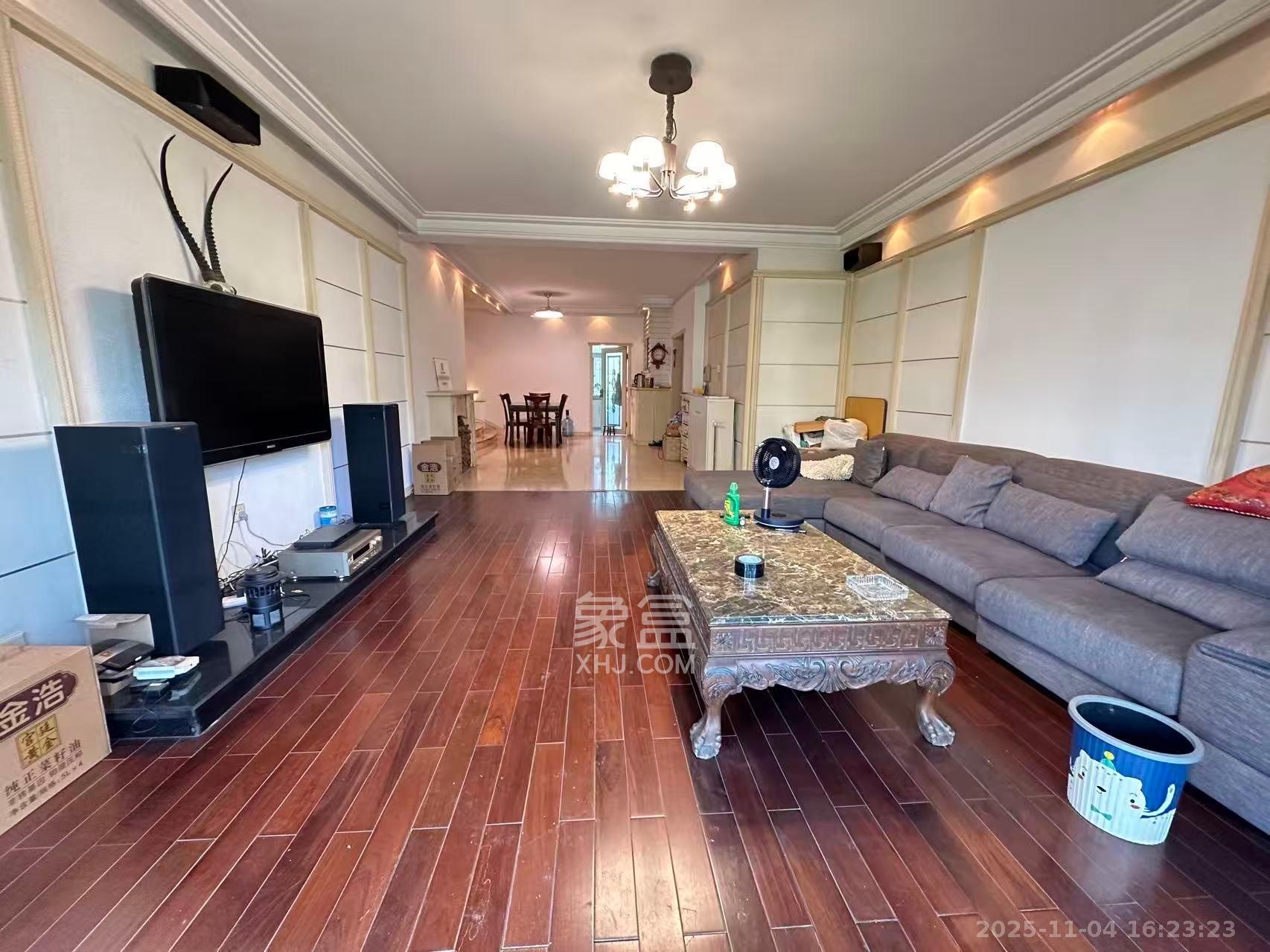 左岸春天 4室2厅2卫 3500.0元/月 左岸春天 4室2厅2卫 3500.0元/月室内图