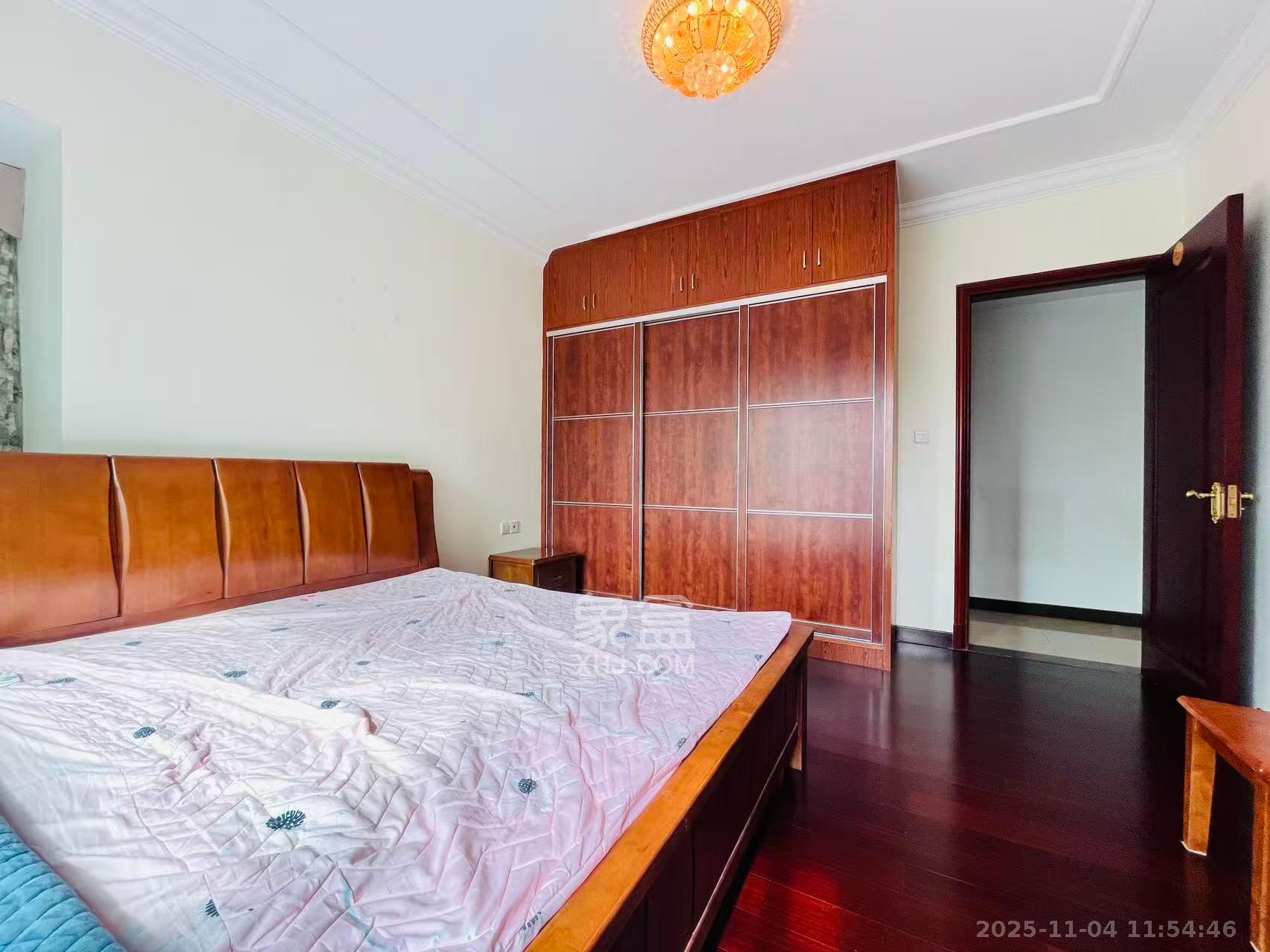 恒大御景湾  3室2厅1卫    3200.0元/月室内图