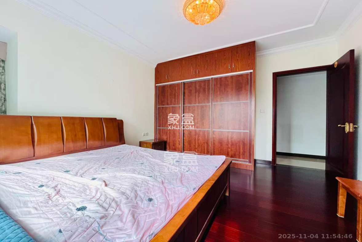 恒大御景湾 3室2厅1卫 3200.0元/月 恒大御景湾 3室2厅1卫 3200.0元/月室内图