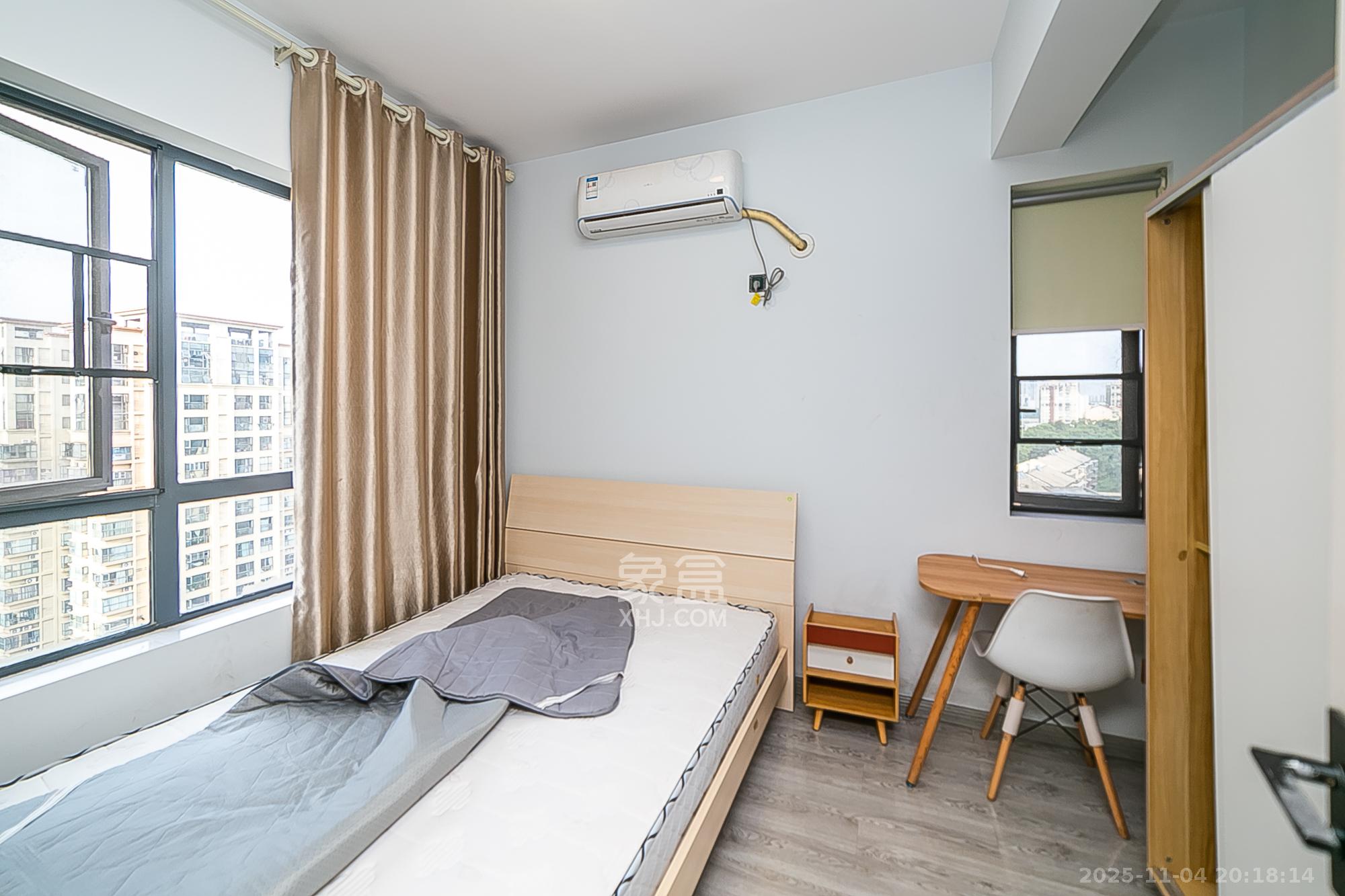 长盛岚庭  3室2厅1卫    99.0万卧室