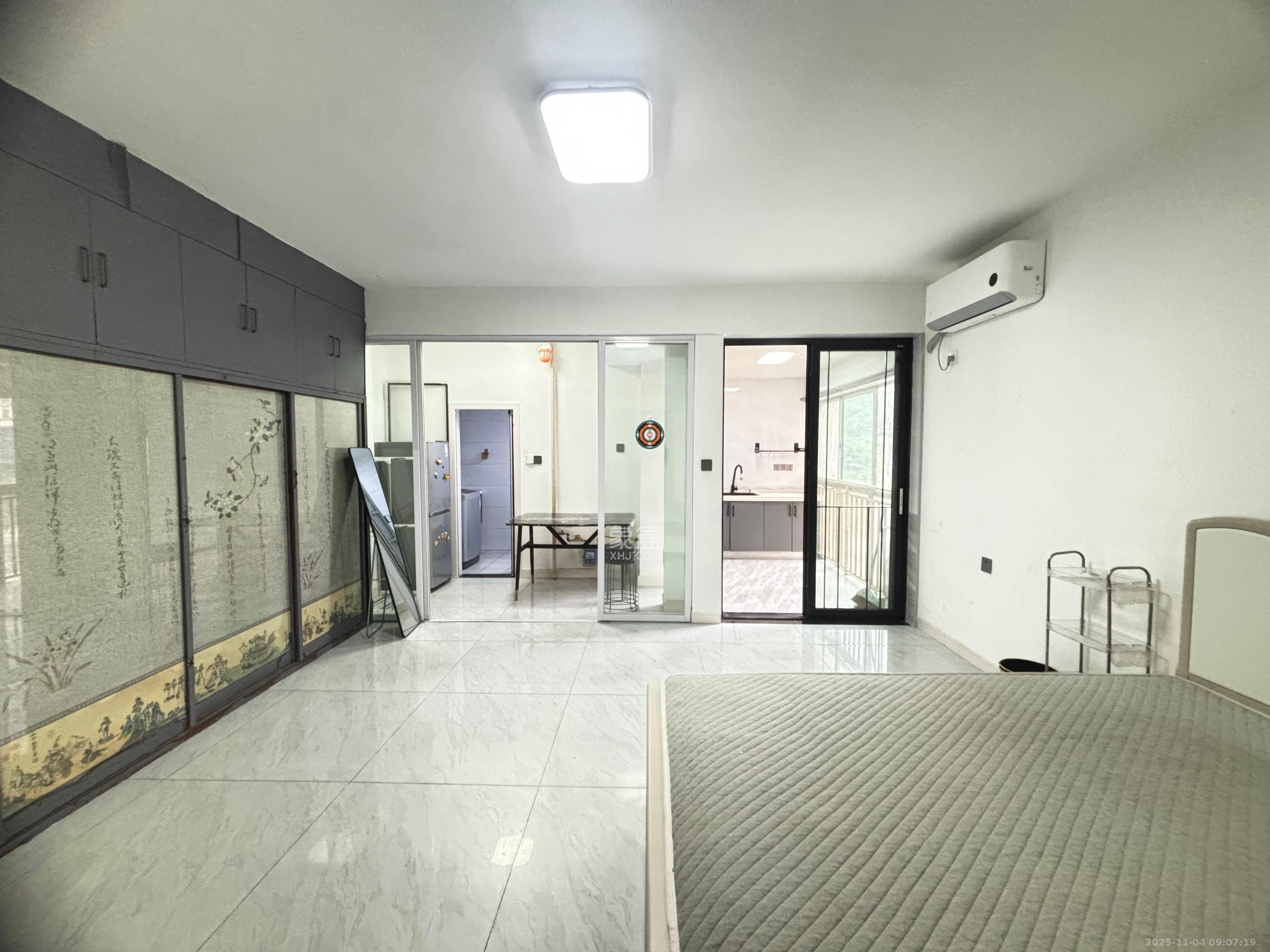 都市春天  1室1厅1卫    1900.0元/月