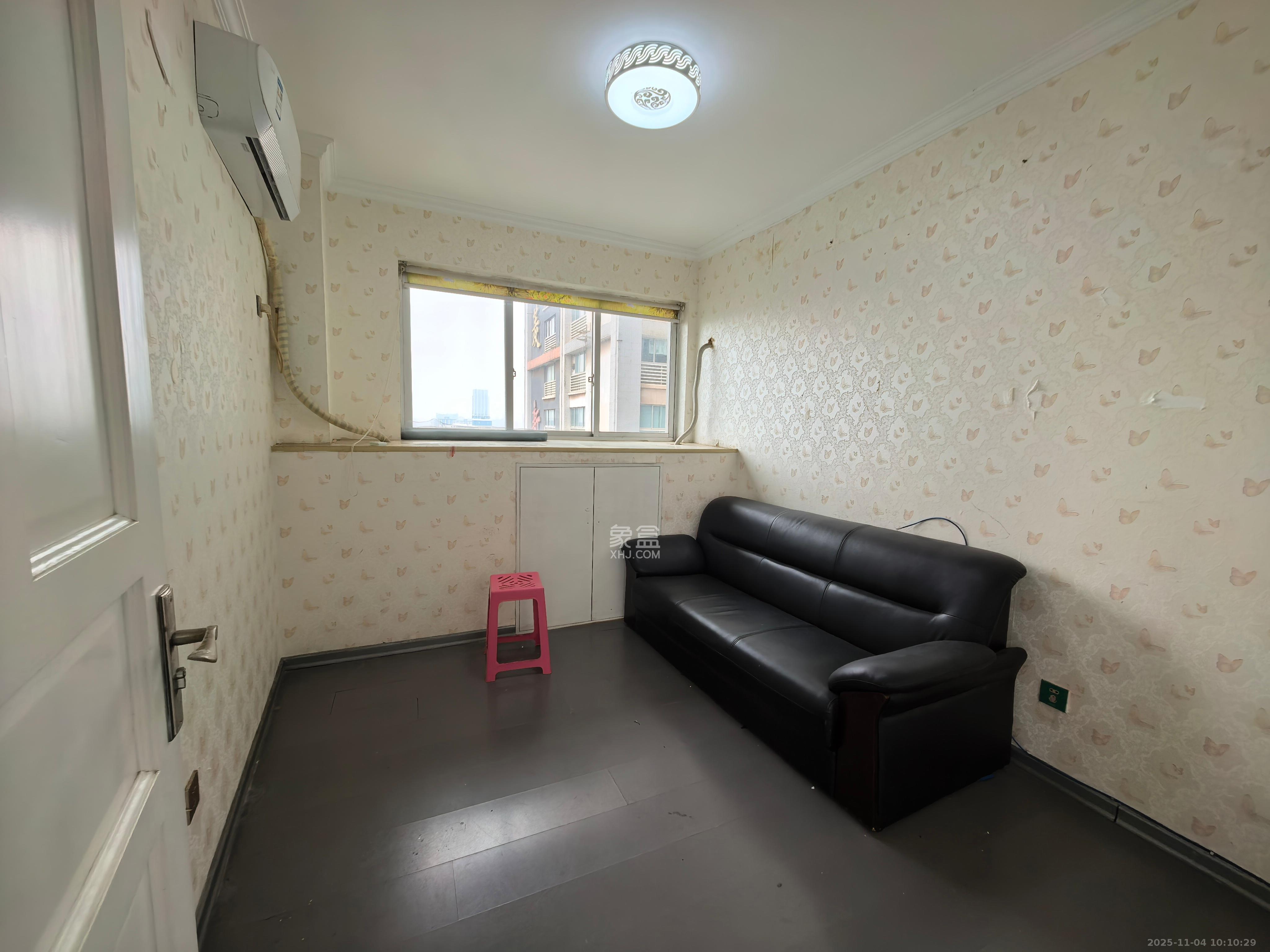 华菱新城地标 3室2厅1卫 2000.0元/月 华菱新城地标 3室2厅1卫 2000.0元/月室内图