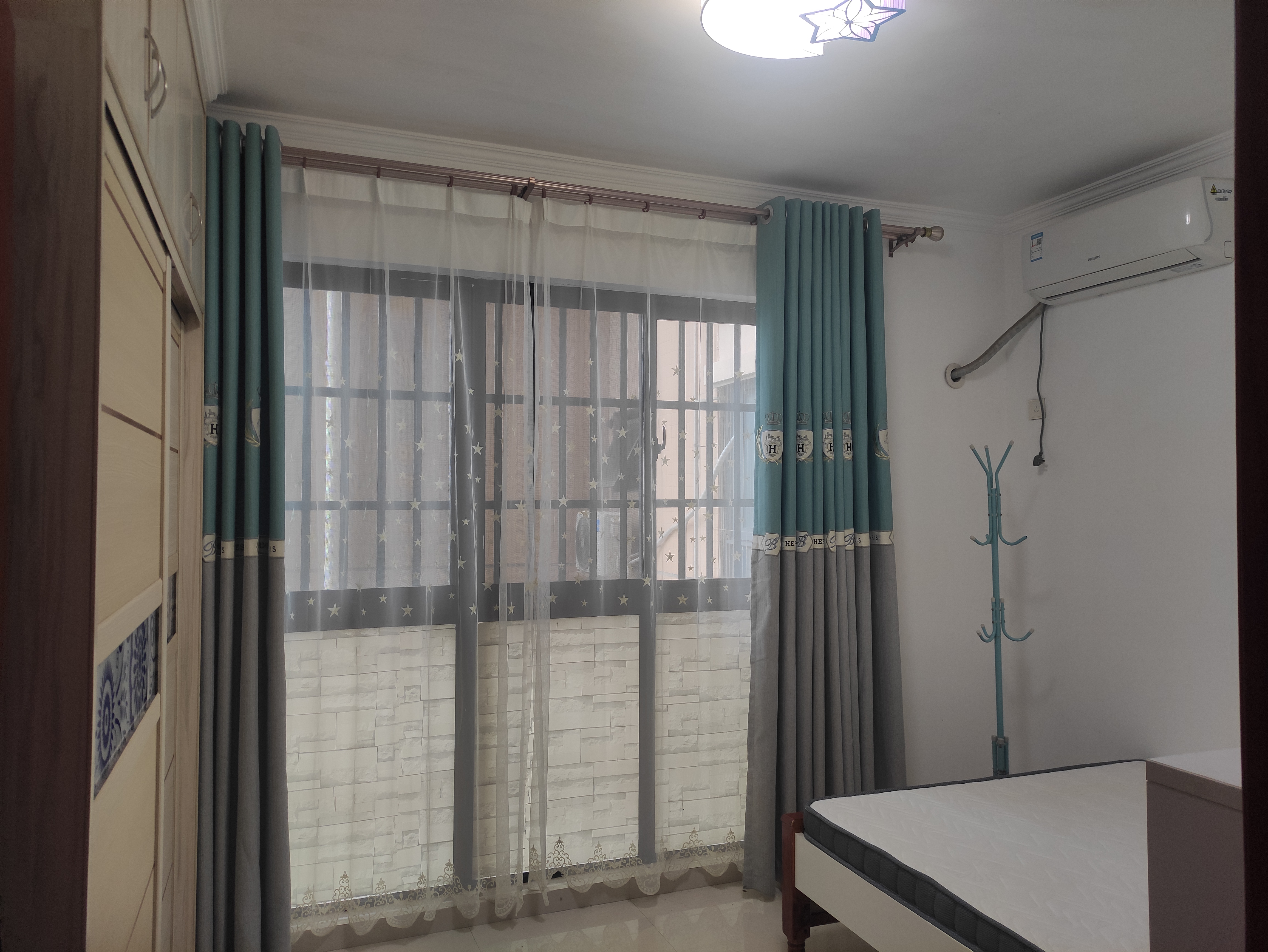 海岸豪庭 3室2厅1卫 2600.0元/月 海岸豪庭 3室2厅1卫 2600.0元/月室内图